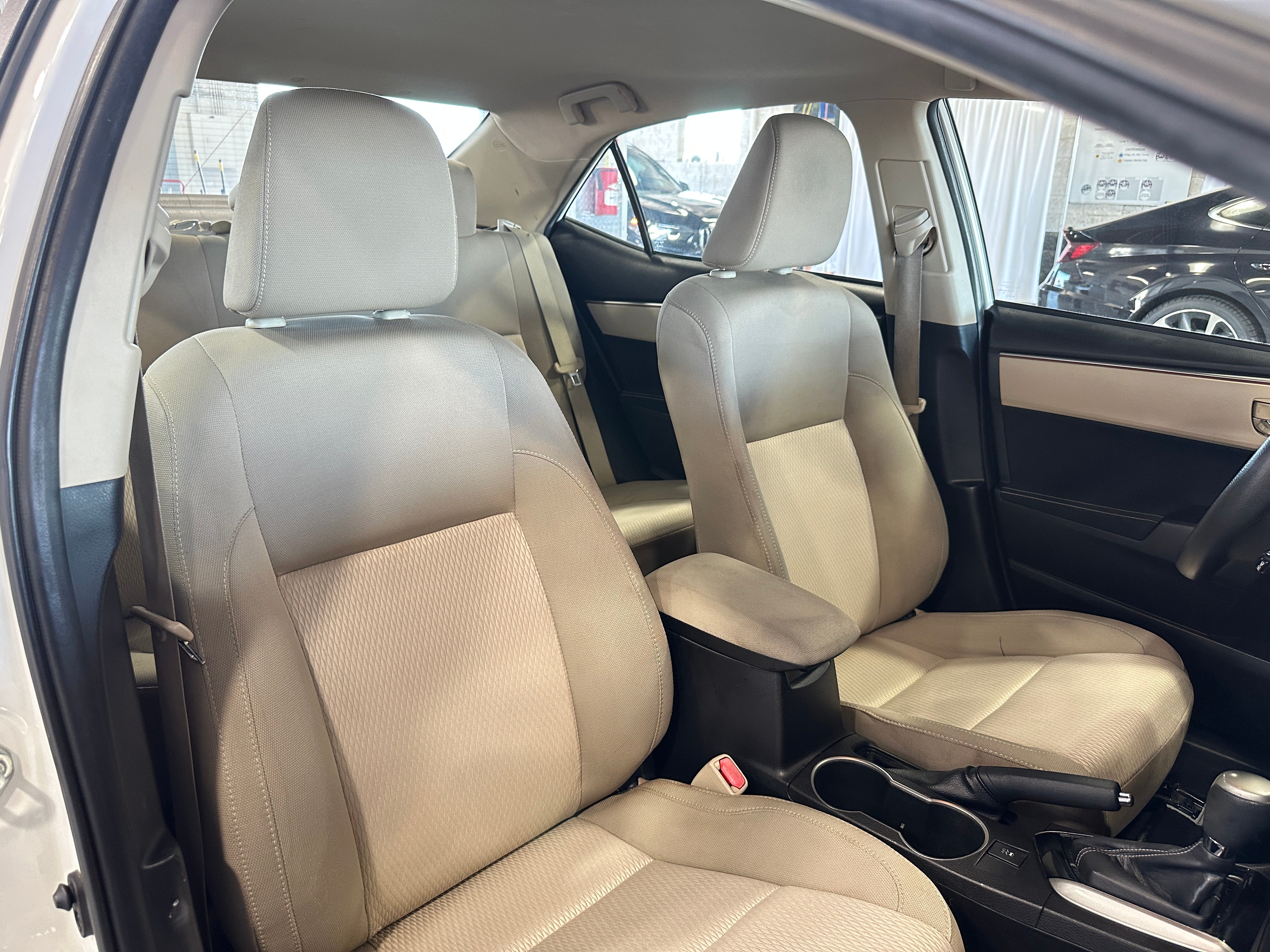 2014 Toyota Corolla LE 2
