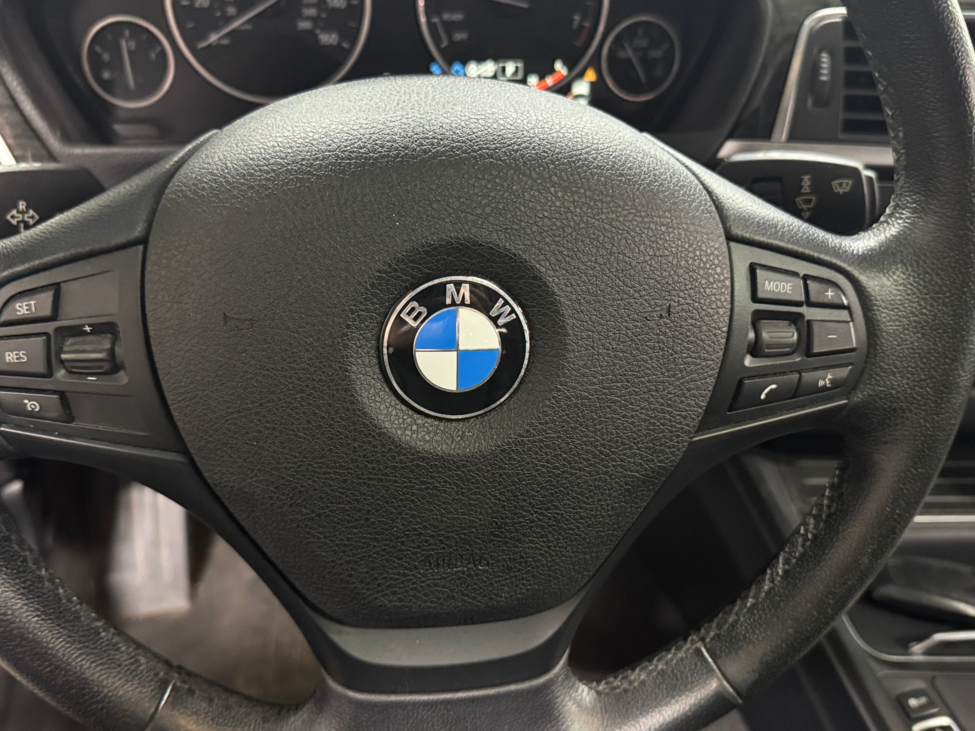 2016 BMW 3 Series 320i xDrive 4