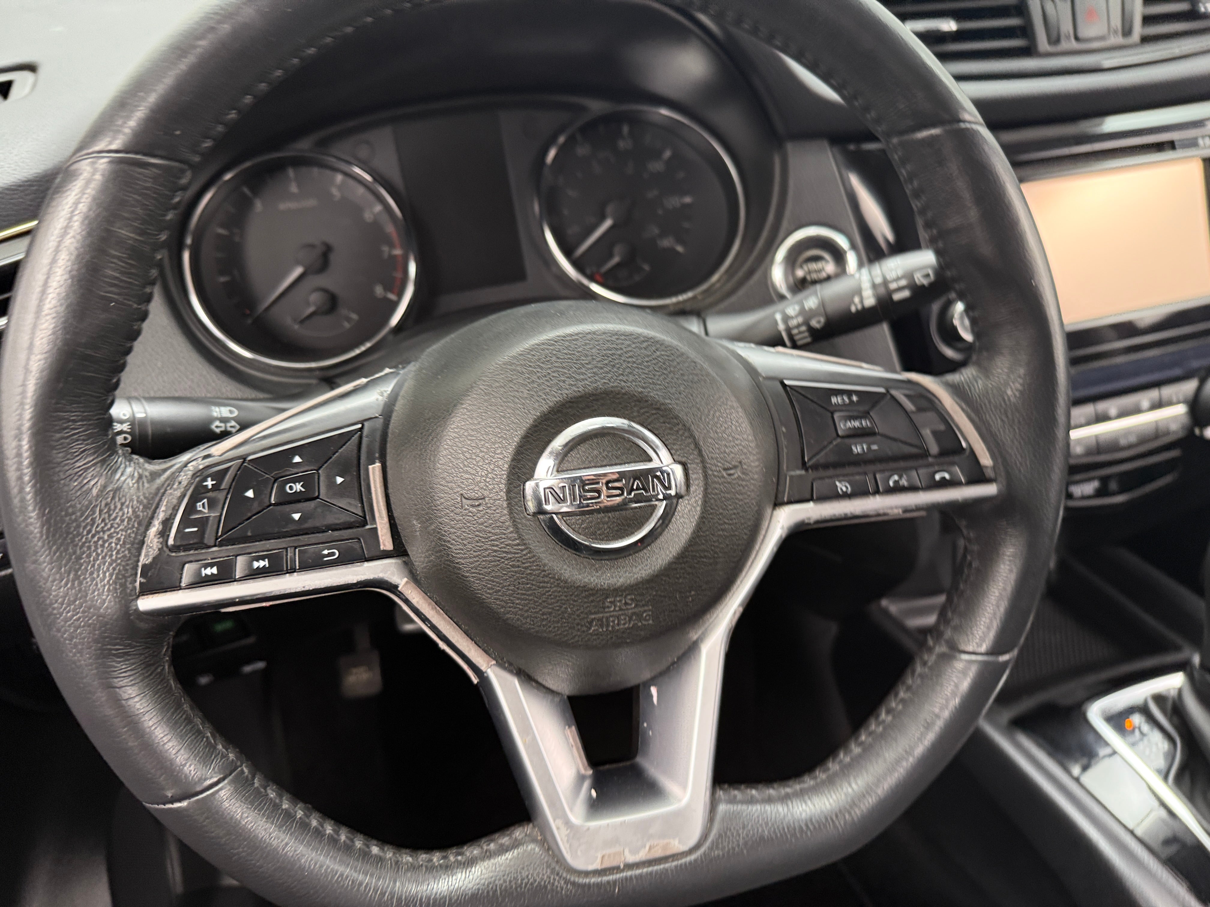 2017 Nissan Rogue SV 5