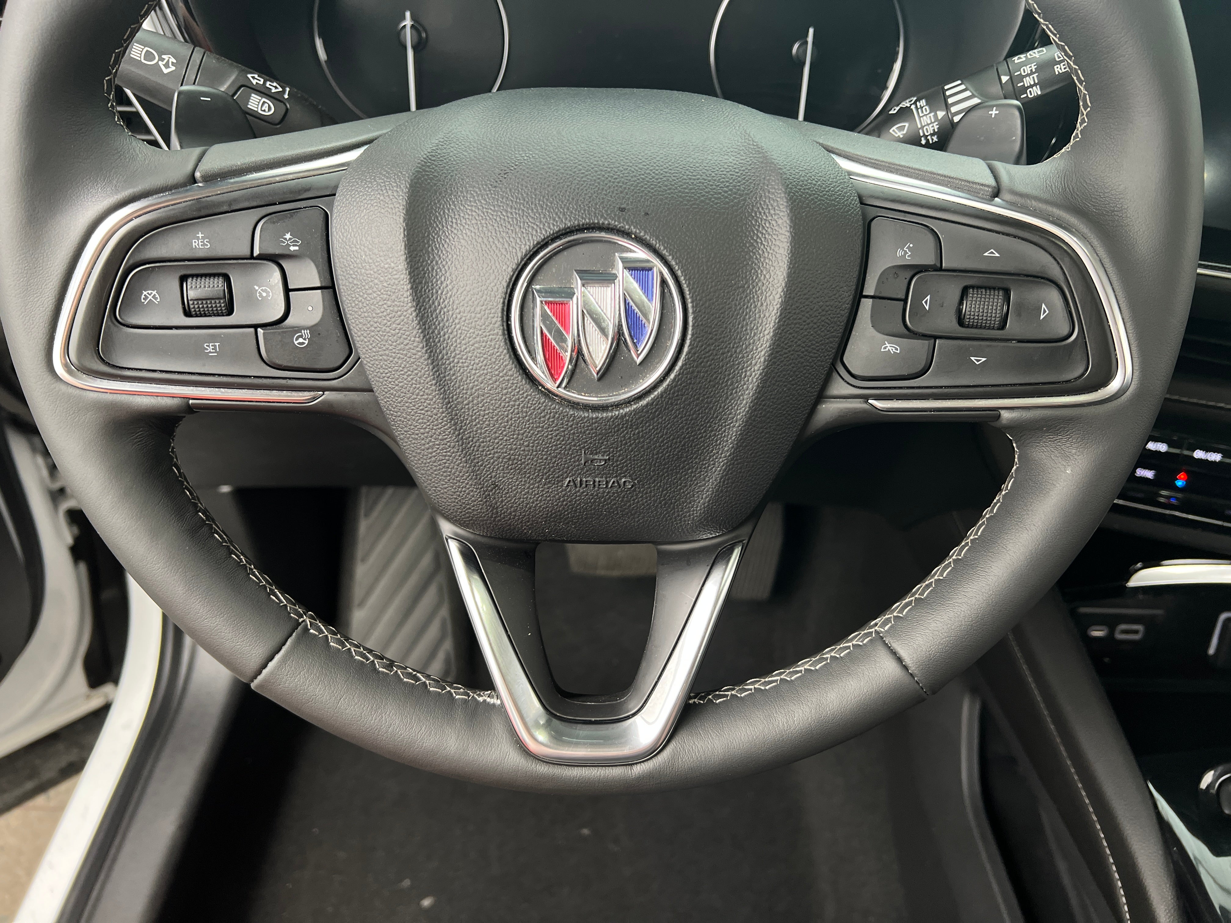 2023 Buick Envision Preferred 4