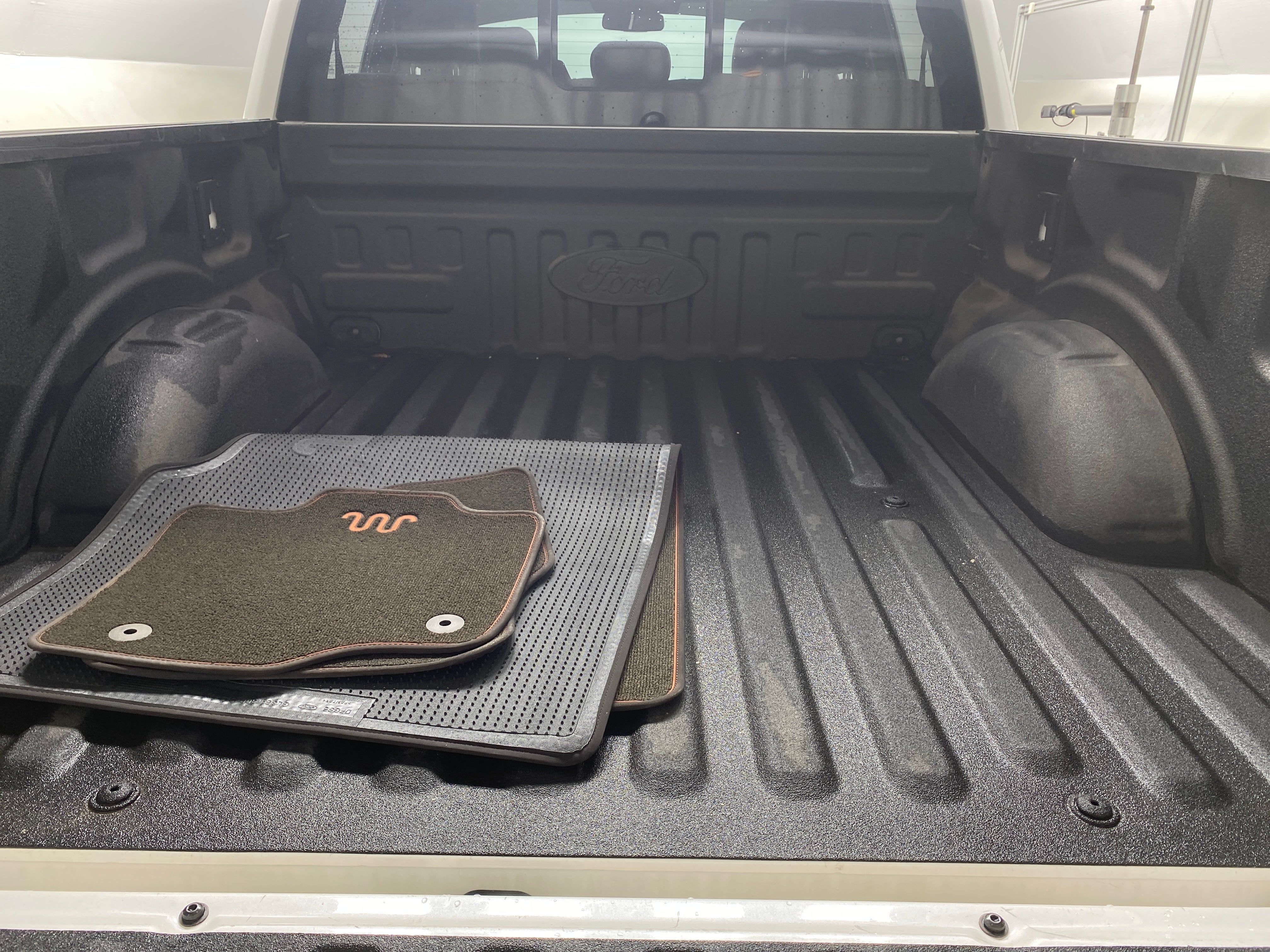 2017 Ford Econoline E-150 7