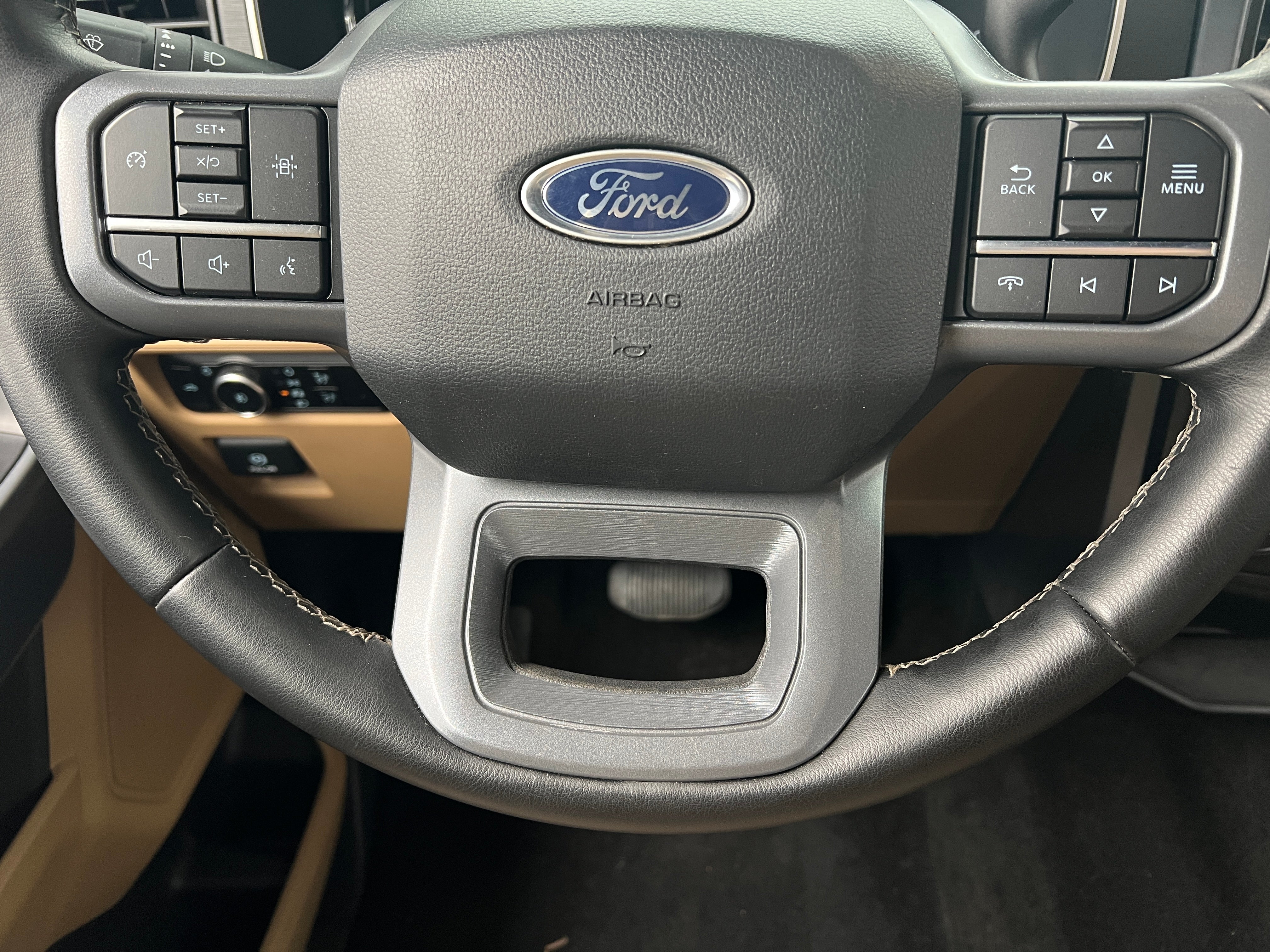 2023 Ford Econoline E-150 5