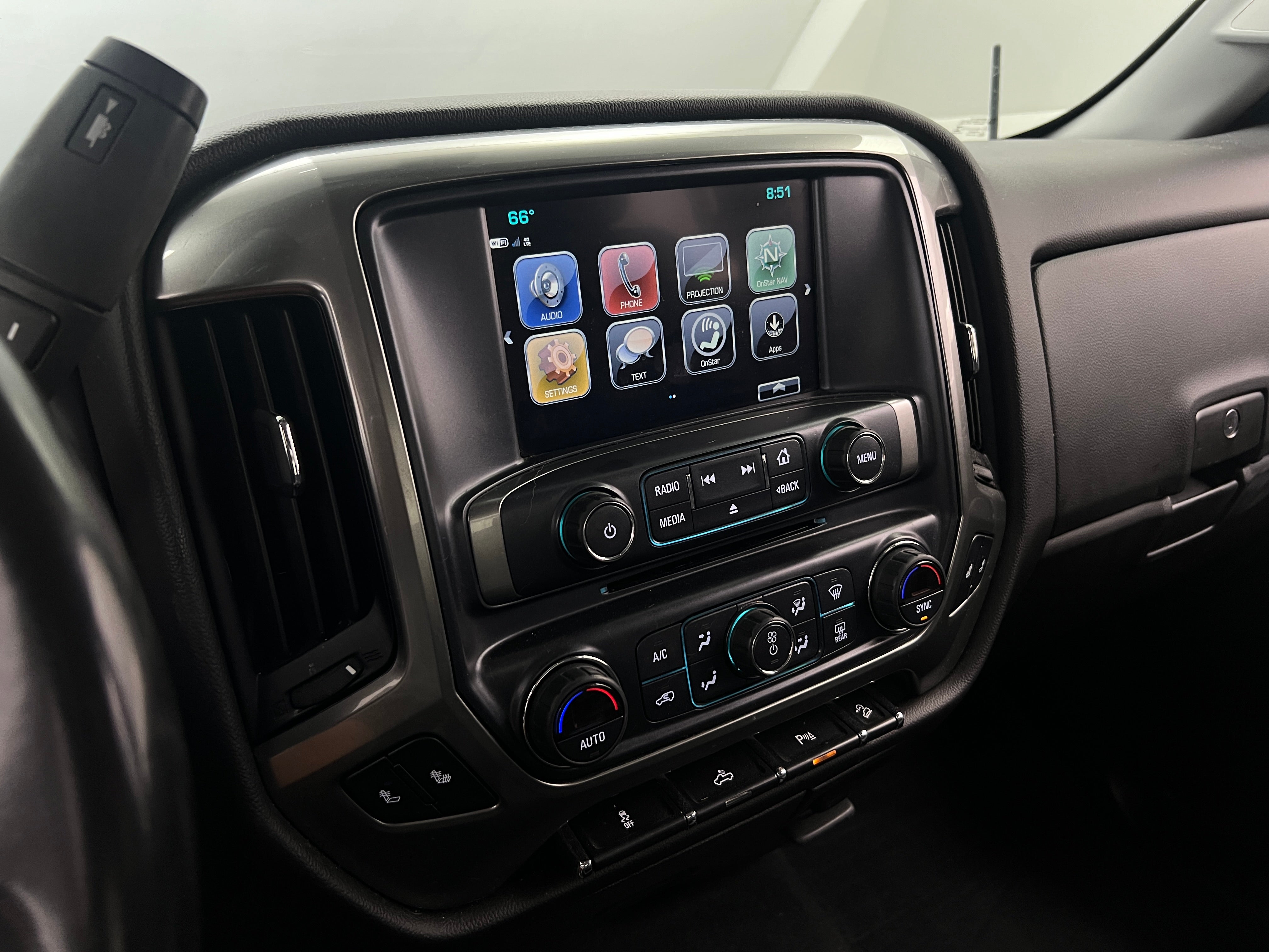 2019 Chevrolet Silverado 1500 LT Z71 4