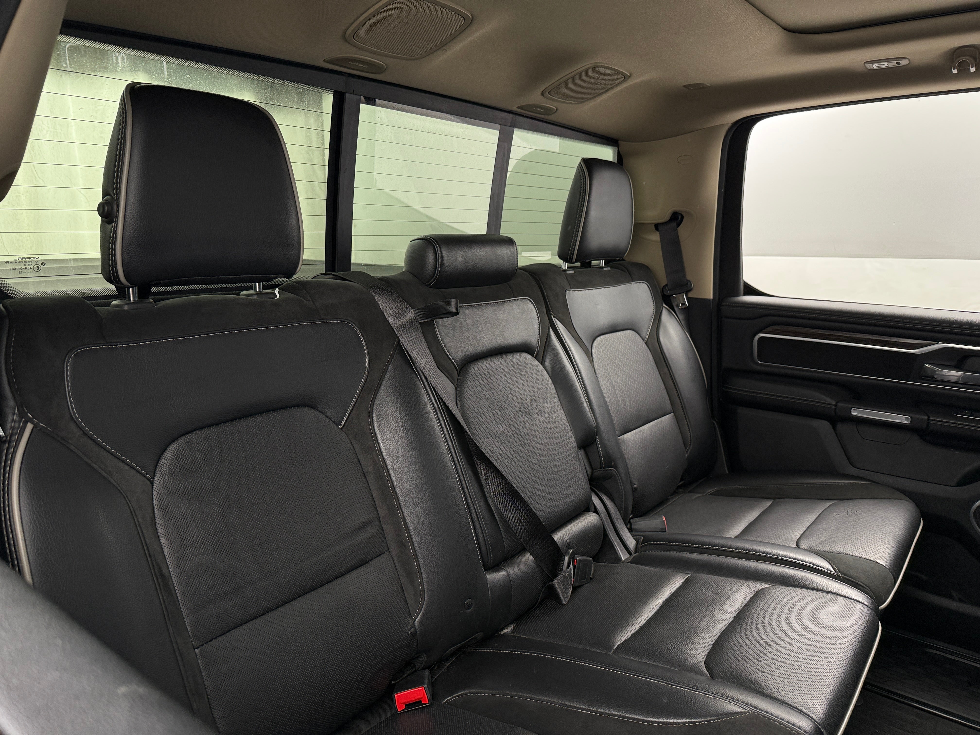 2019 RAM 1500 Laramie 5