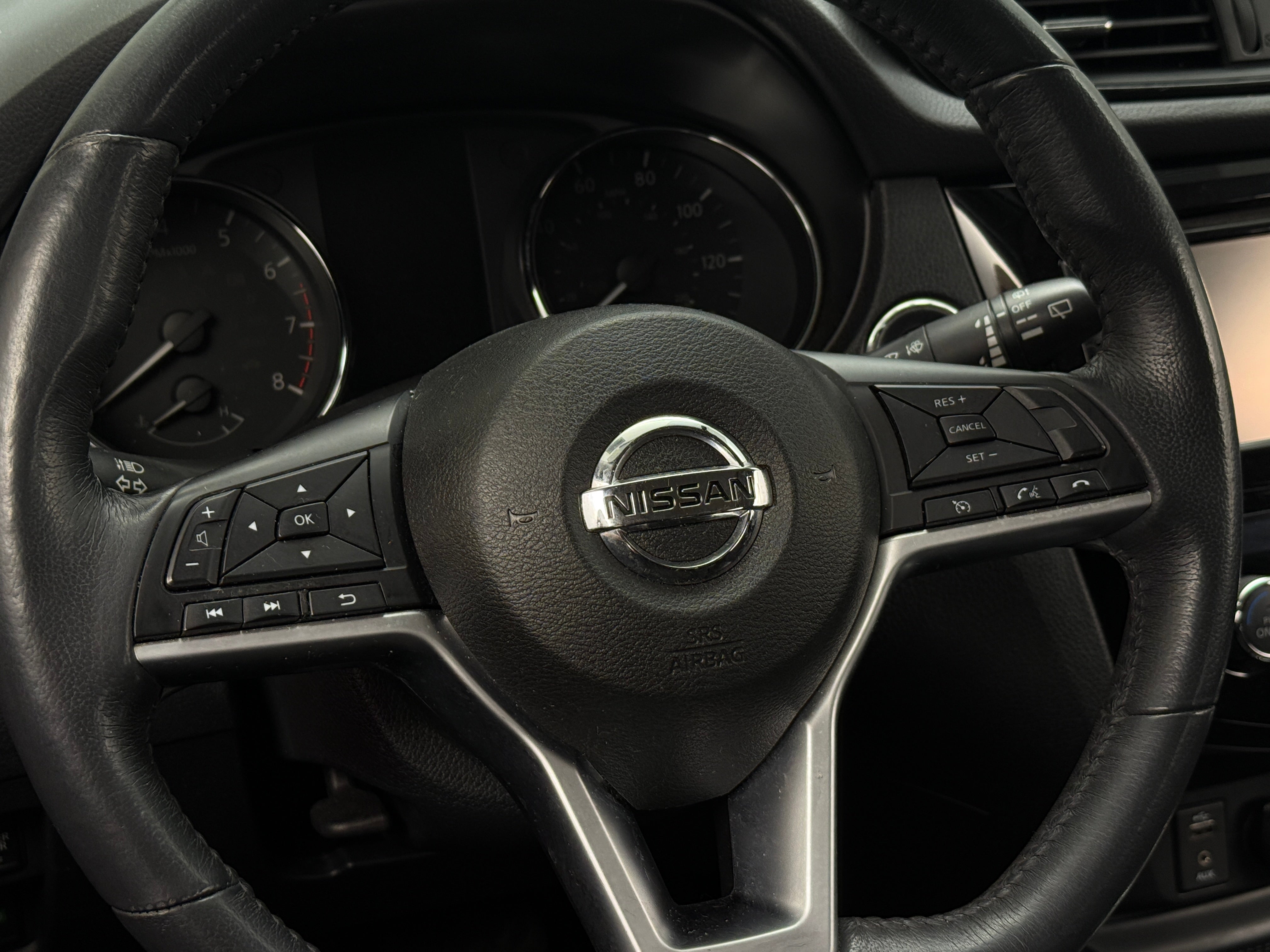 2017 Nissan Rogue SV 5