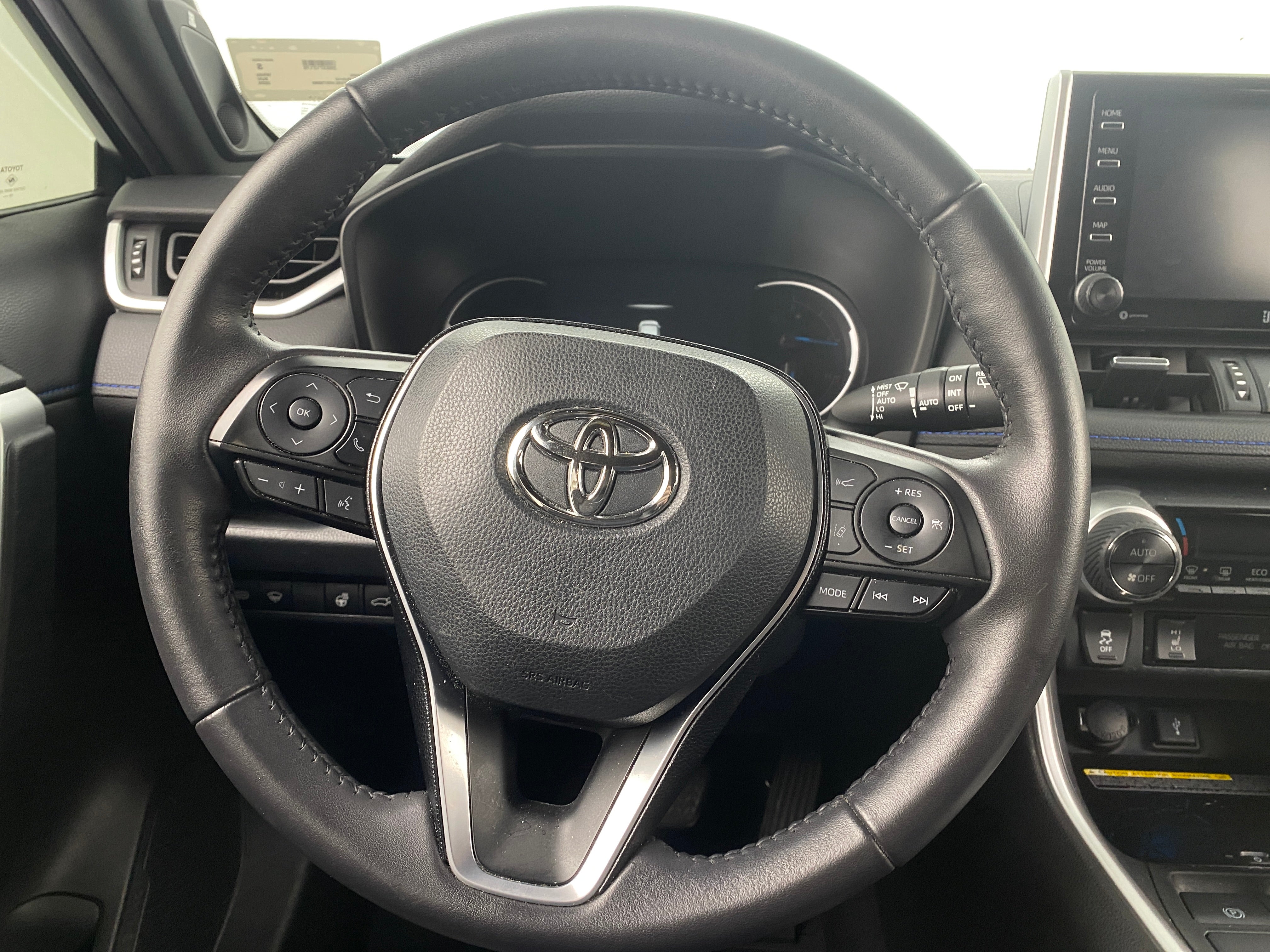 2020 Toyota RAV4 XSE 5
