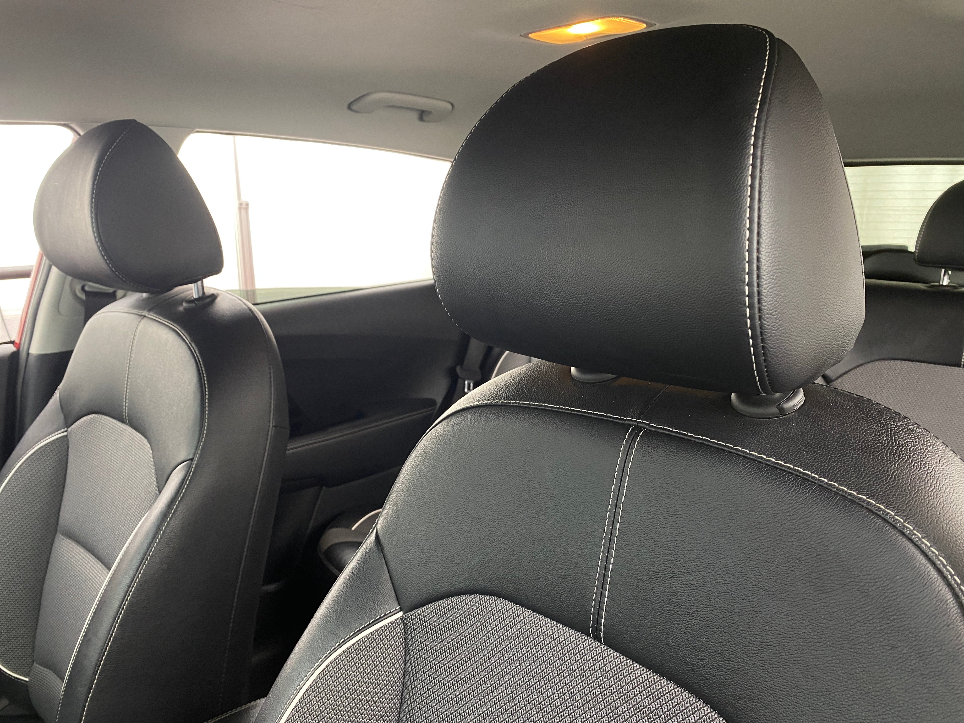 2022 Kia Niro EX 2
