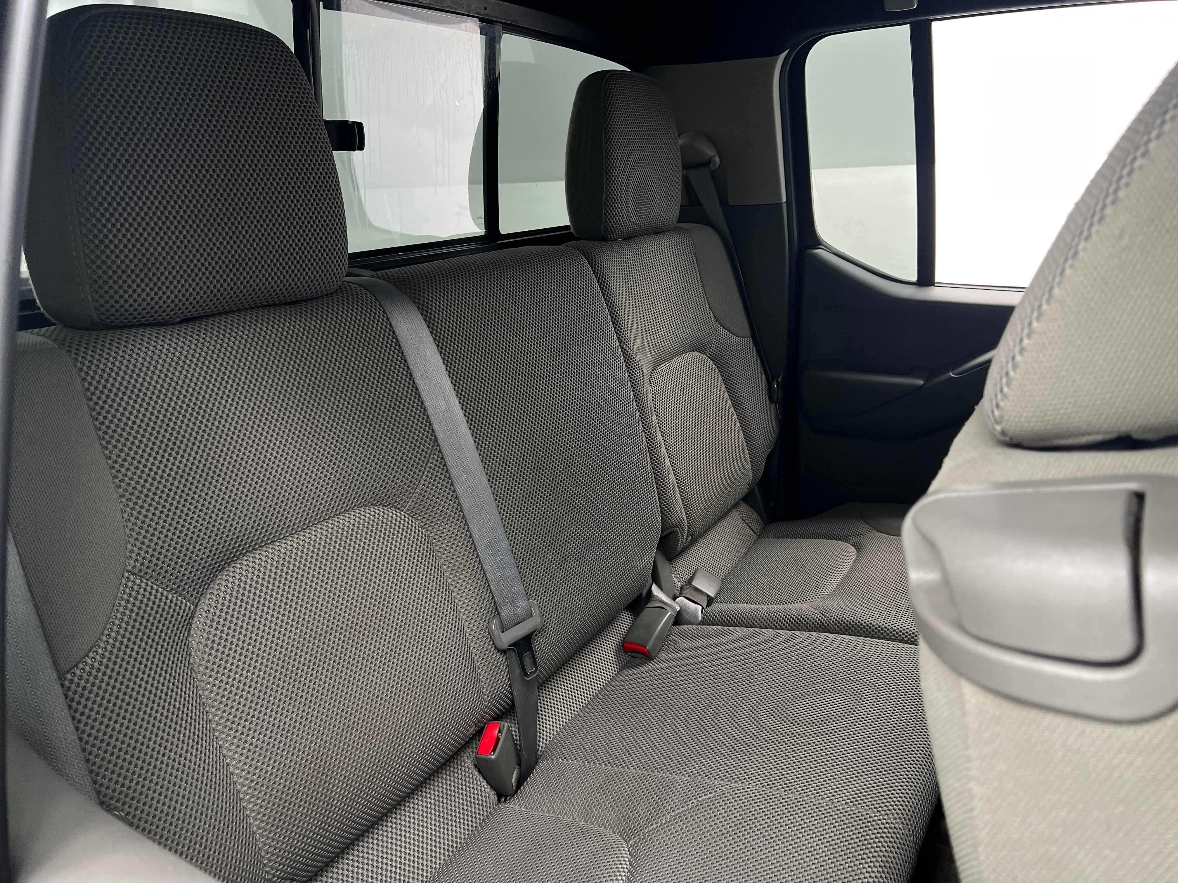 2014 Nissan Frontier SV 6