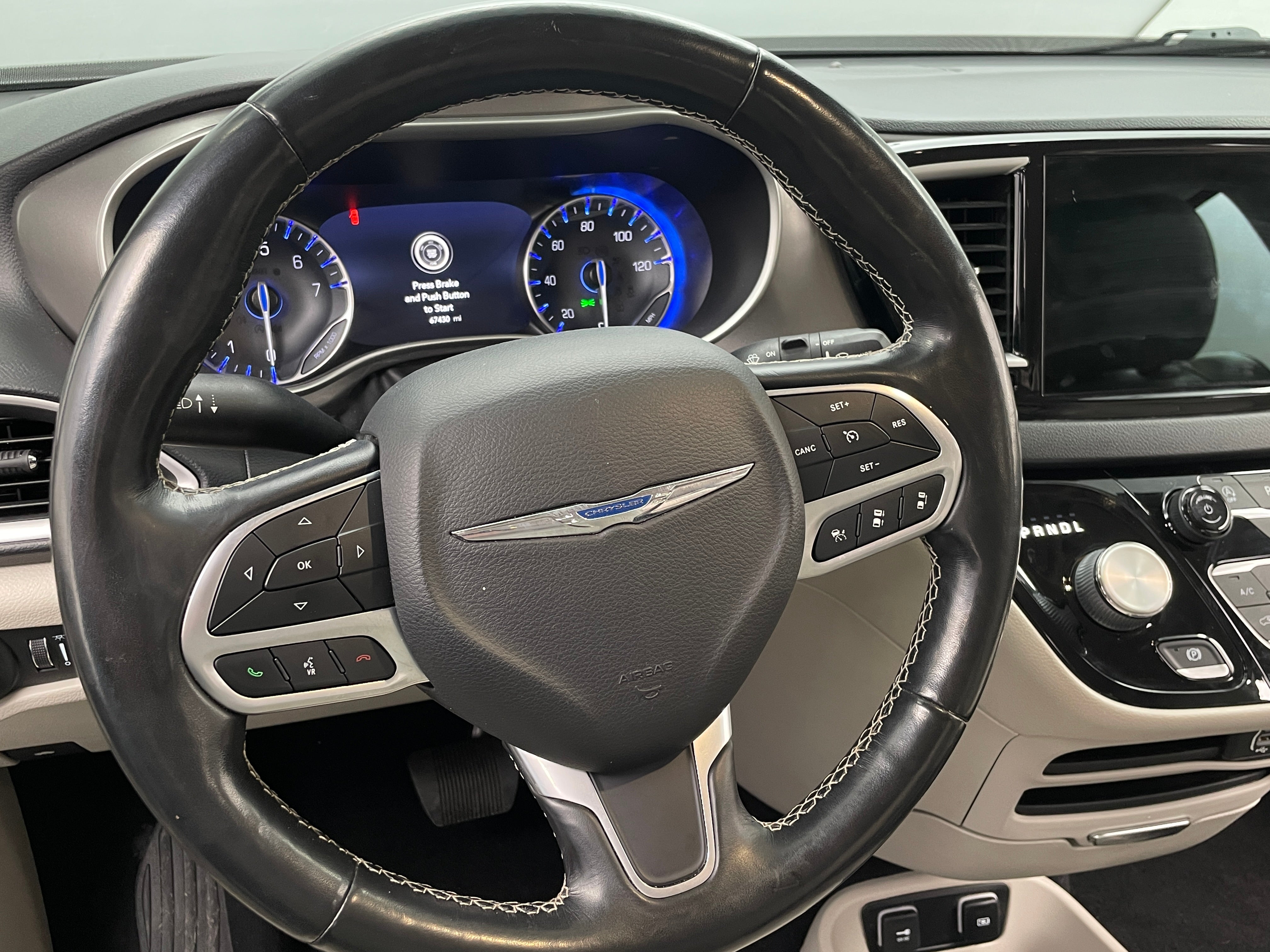 2021 Chrysler Pacifica Touring L 4