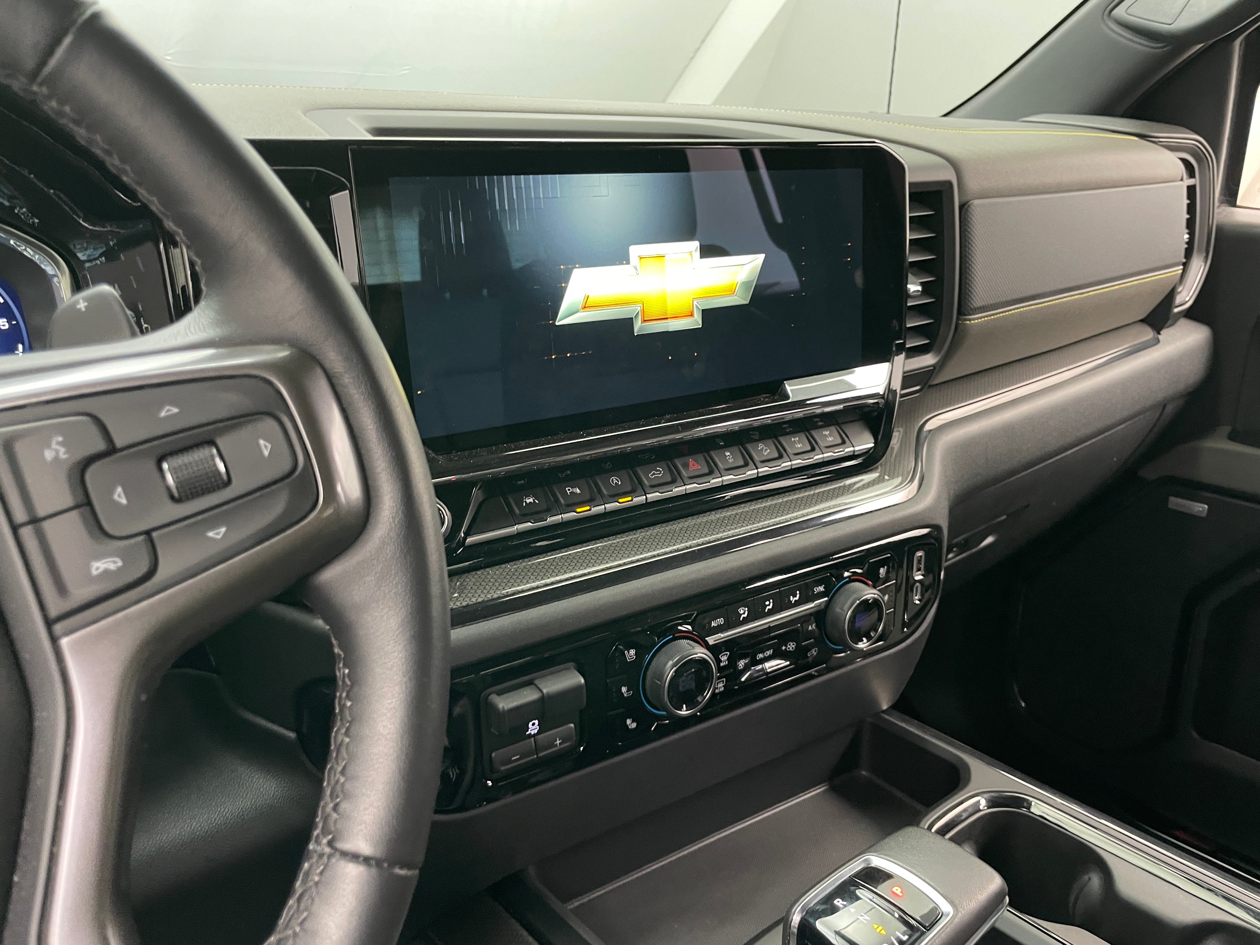 2022 Chevrolet Silverado 1500 ZR2 3