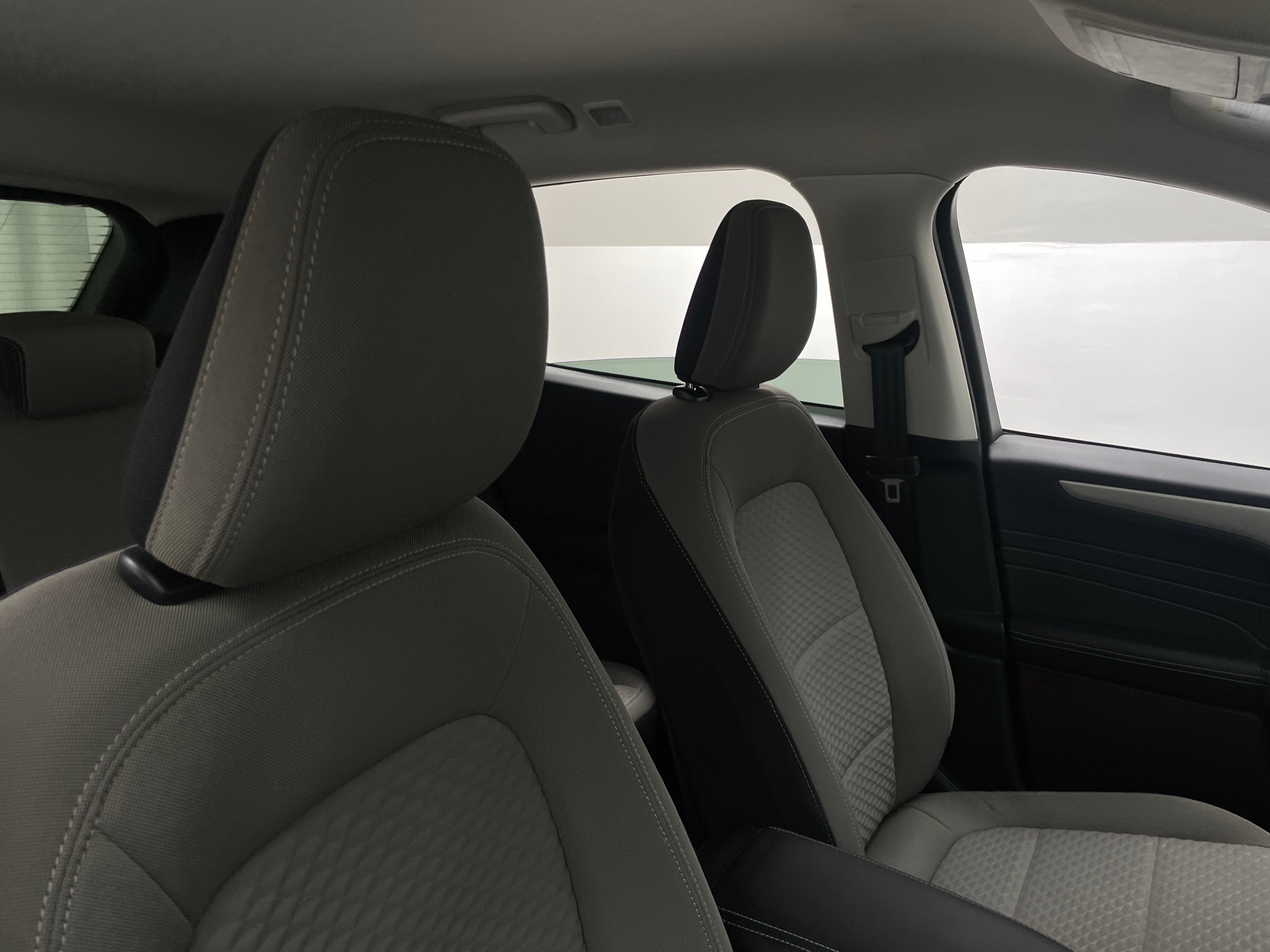 2021 Ford Escape SE 2