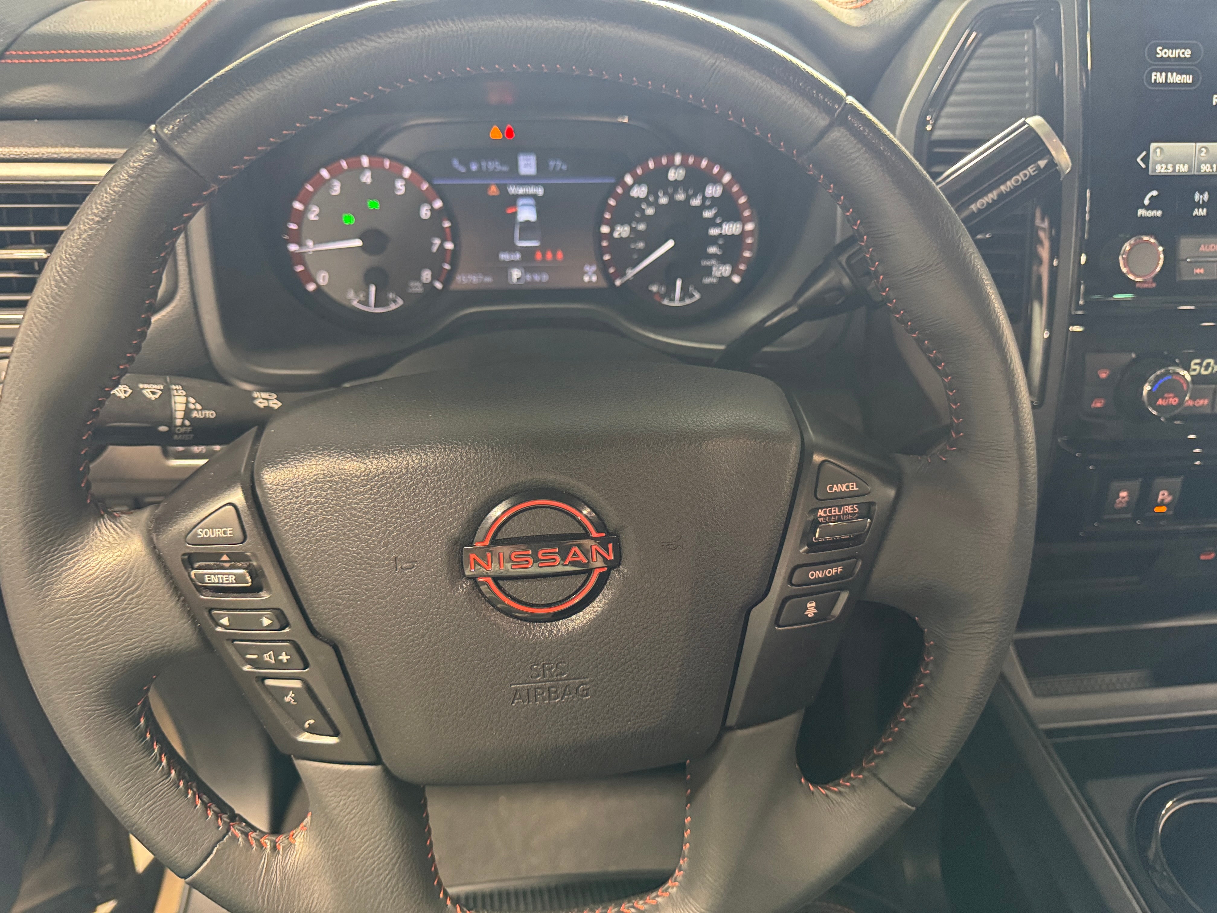 2023 Nissan Titan PRO-4X 5