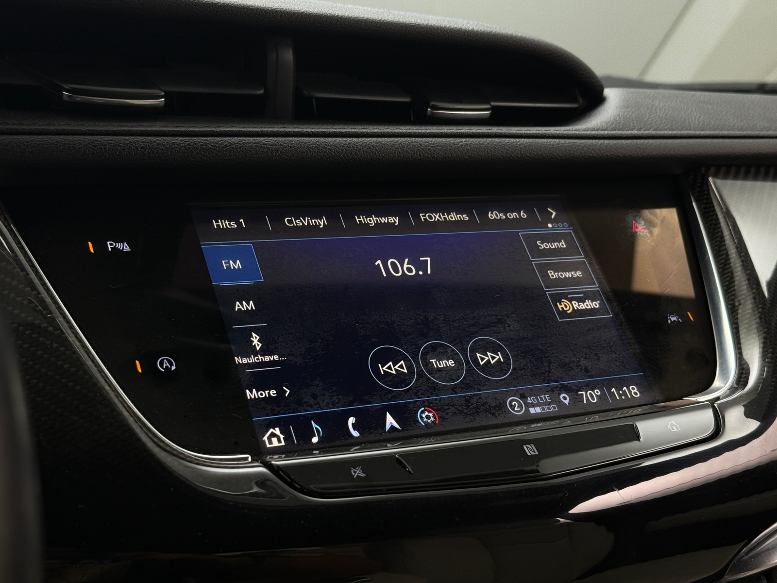 Thumbnail: 2021 Cadillac XT6 - 3
