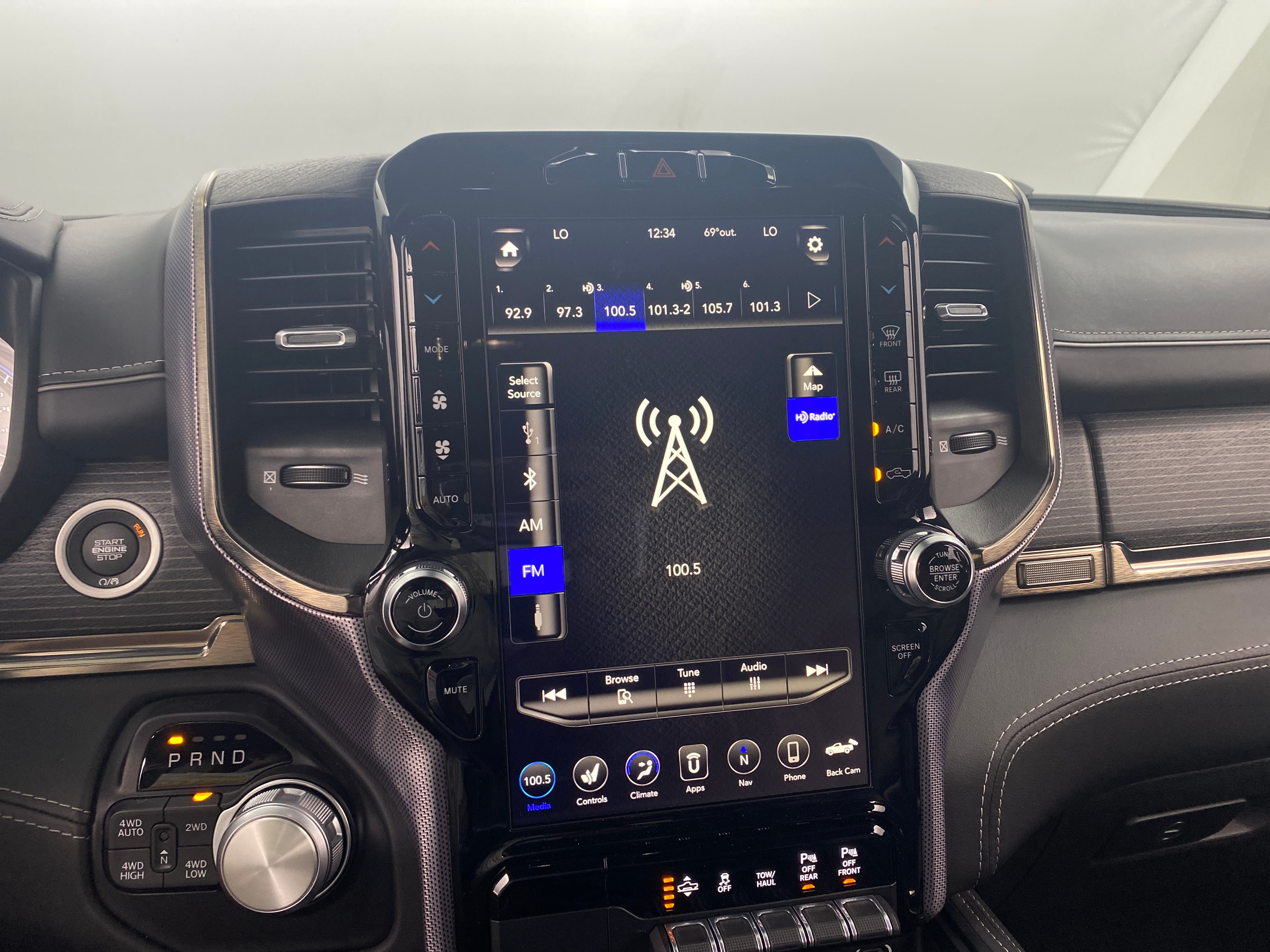 2019 RAM 1500 Limited 3