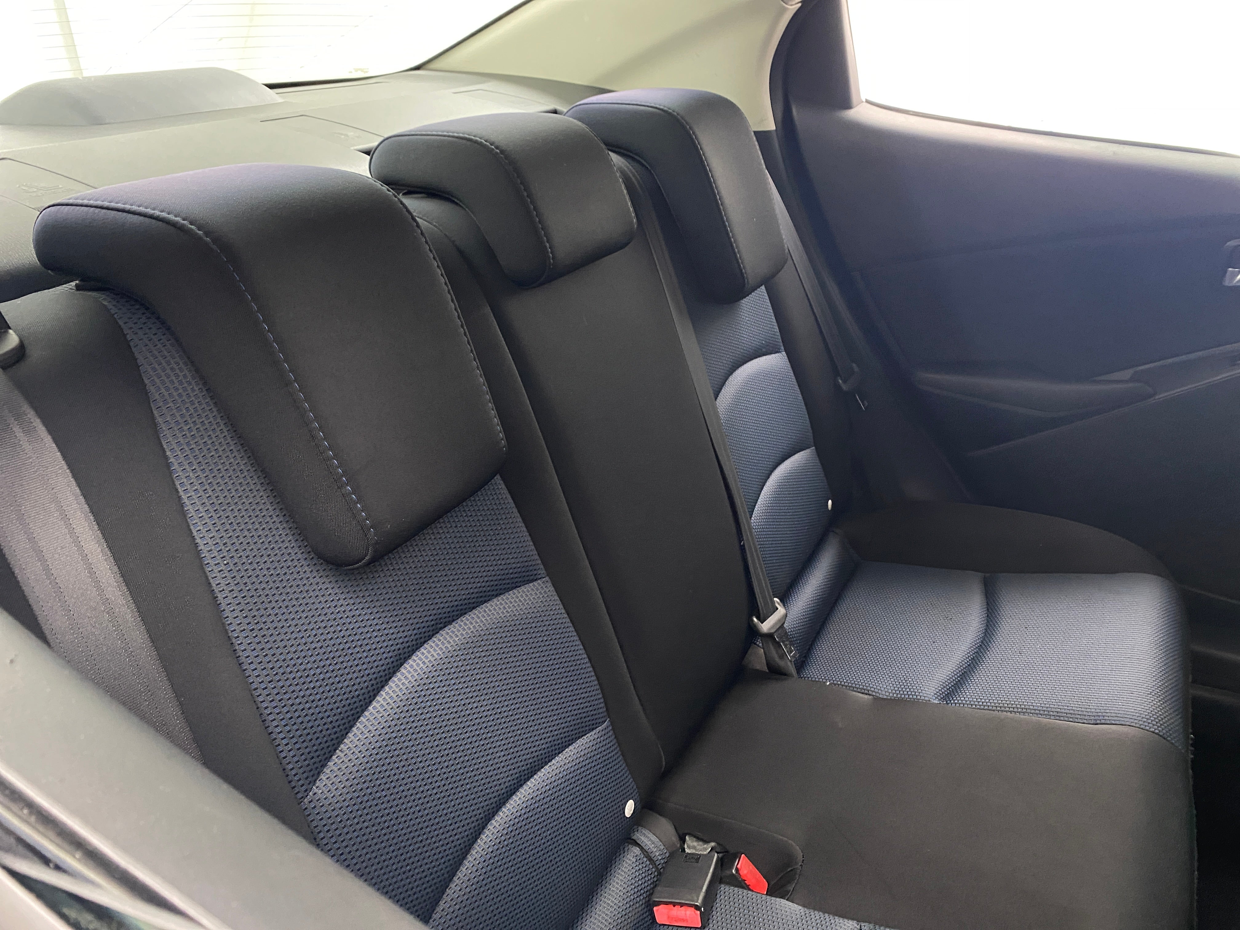 2017 Toyota Yaris iA Base 6