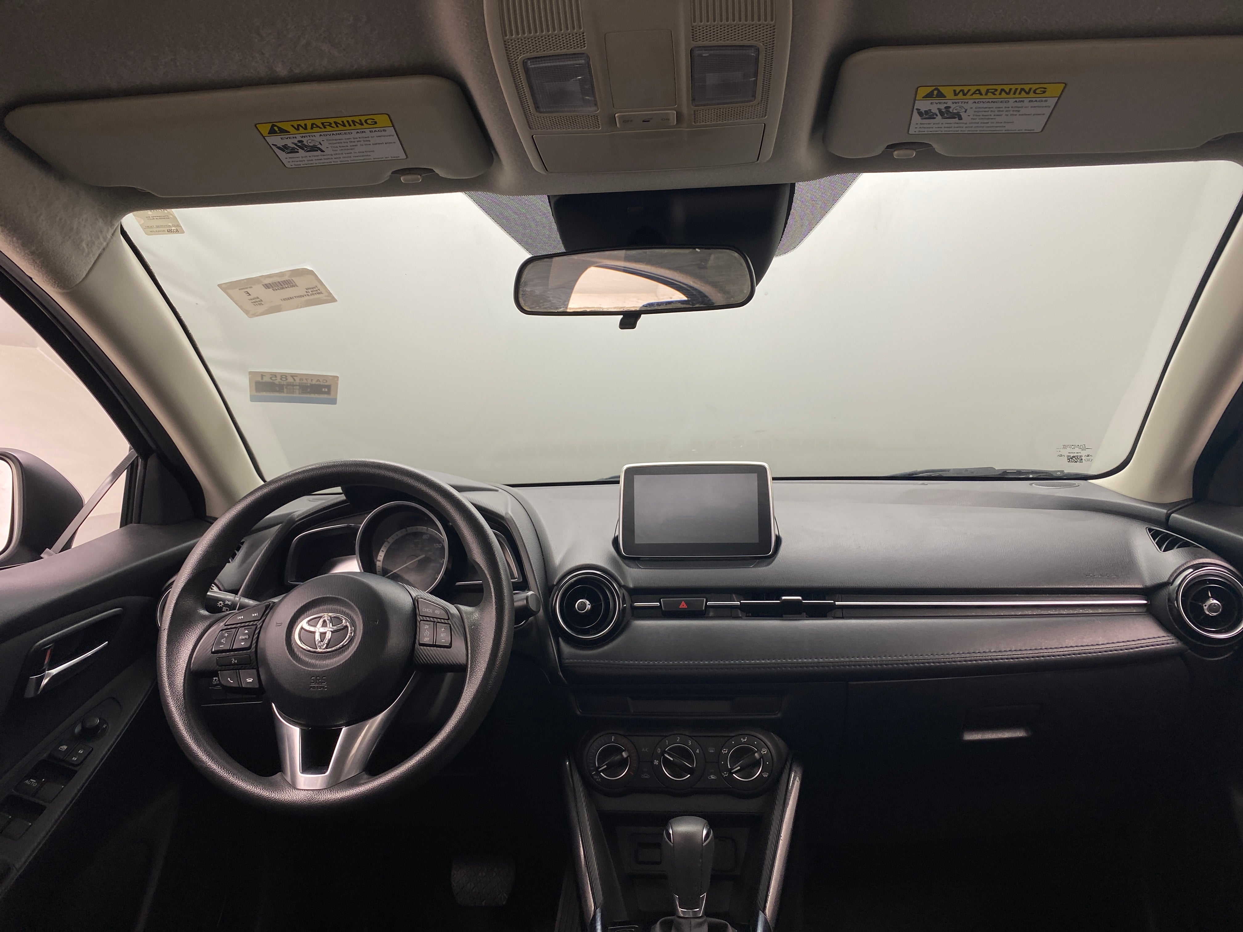 2017 Toyota Yaris iA Base 3