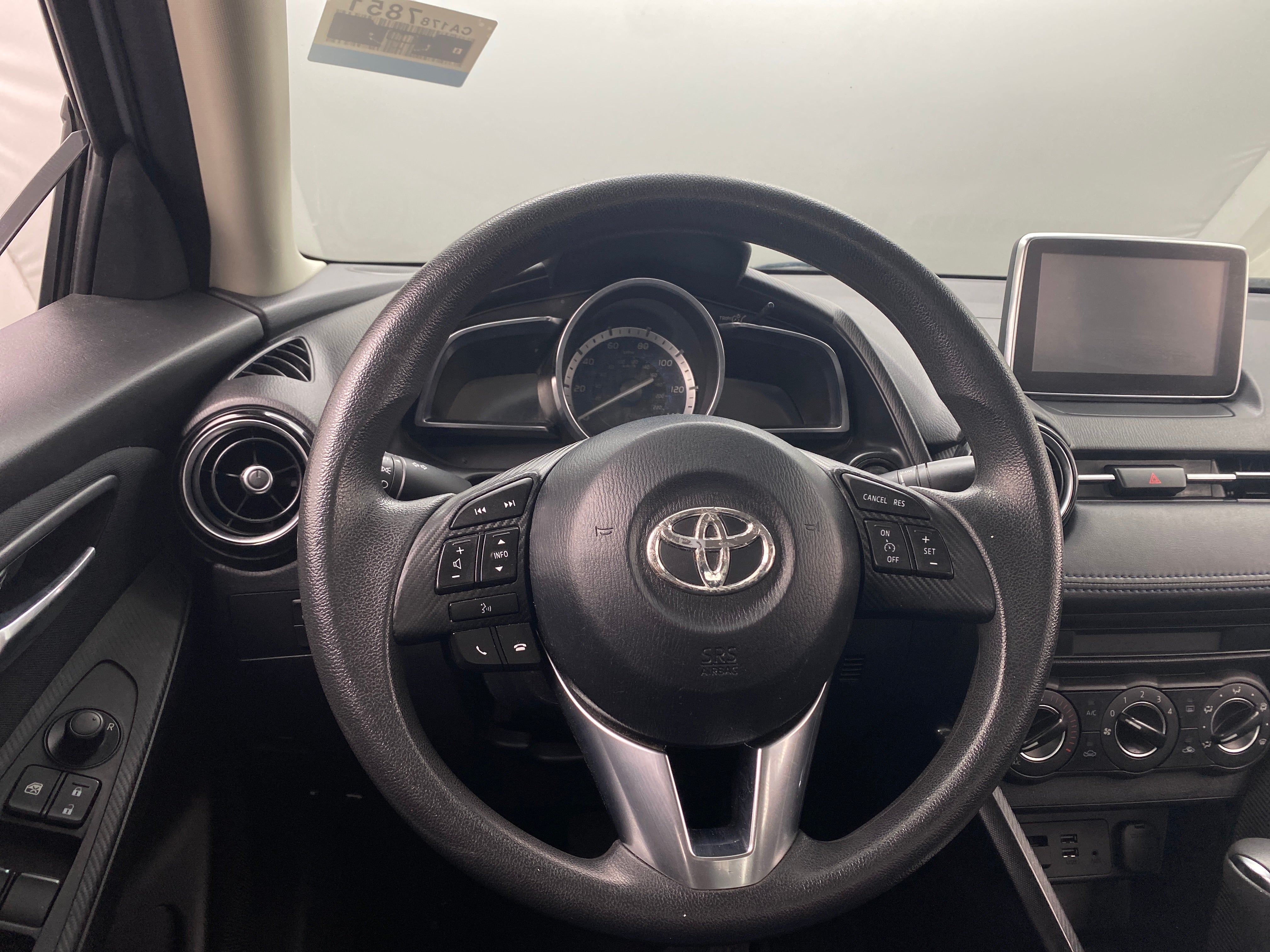 2017 Toyota Yaris iA Base 5