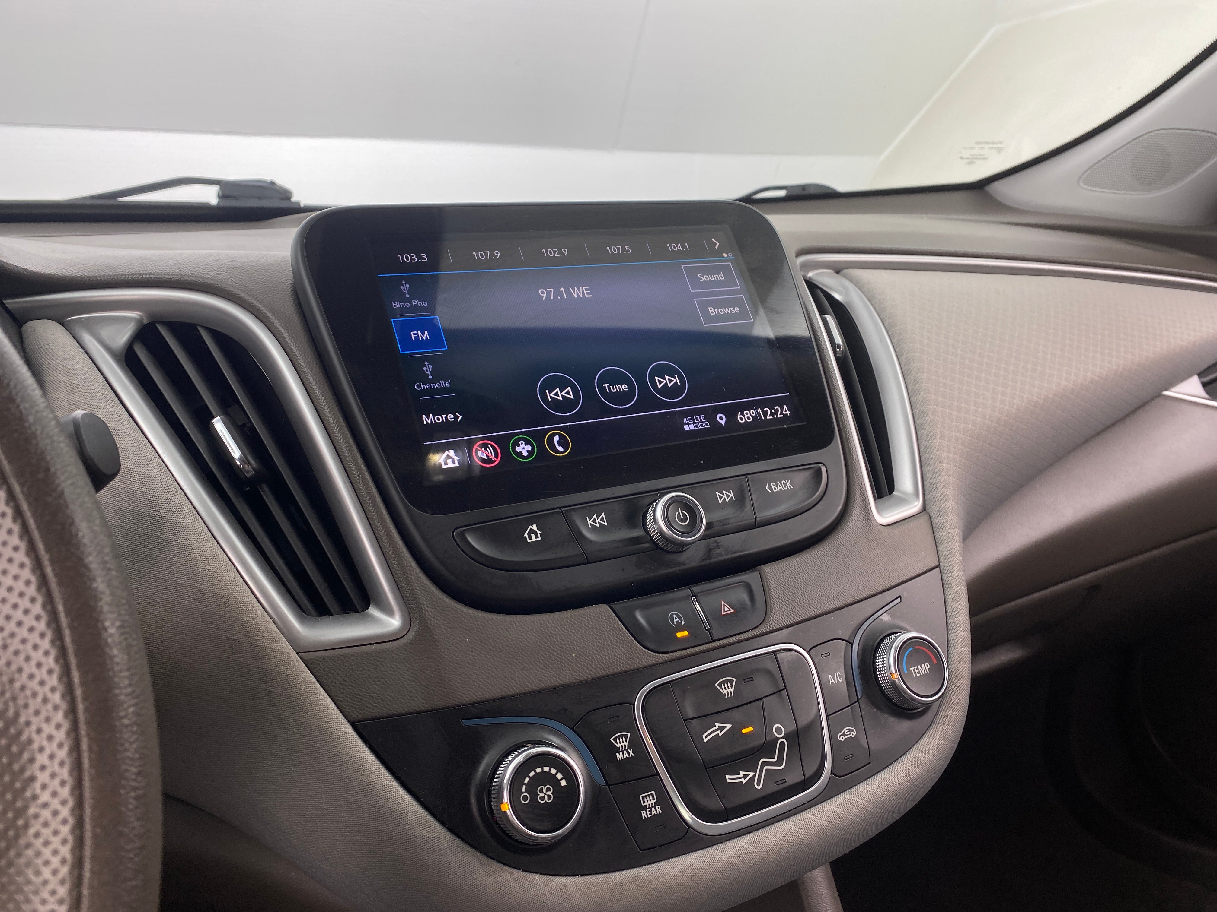 2020 Chevrolet Malibu LS 4