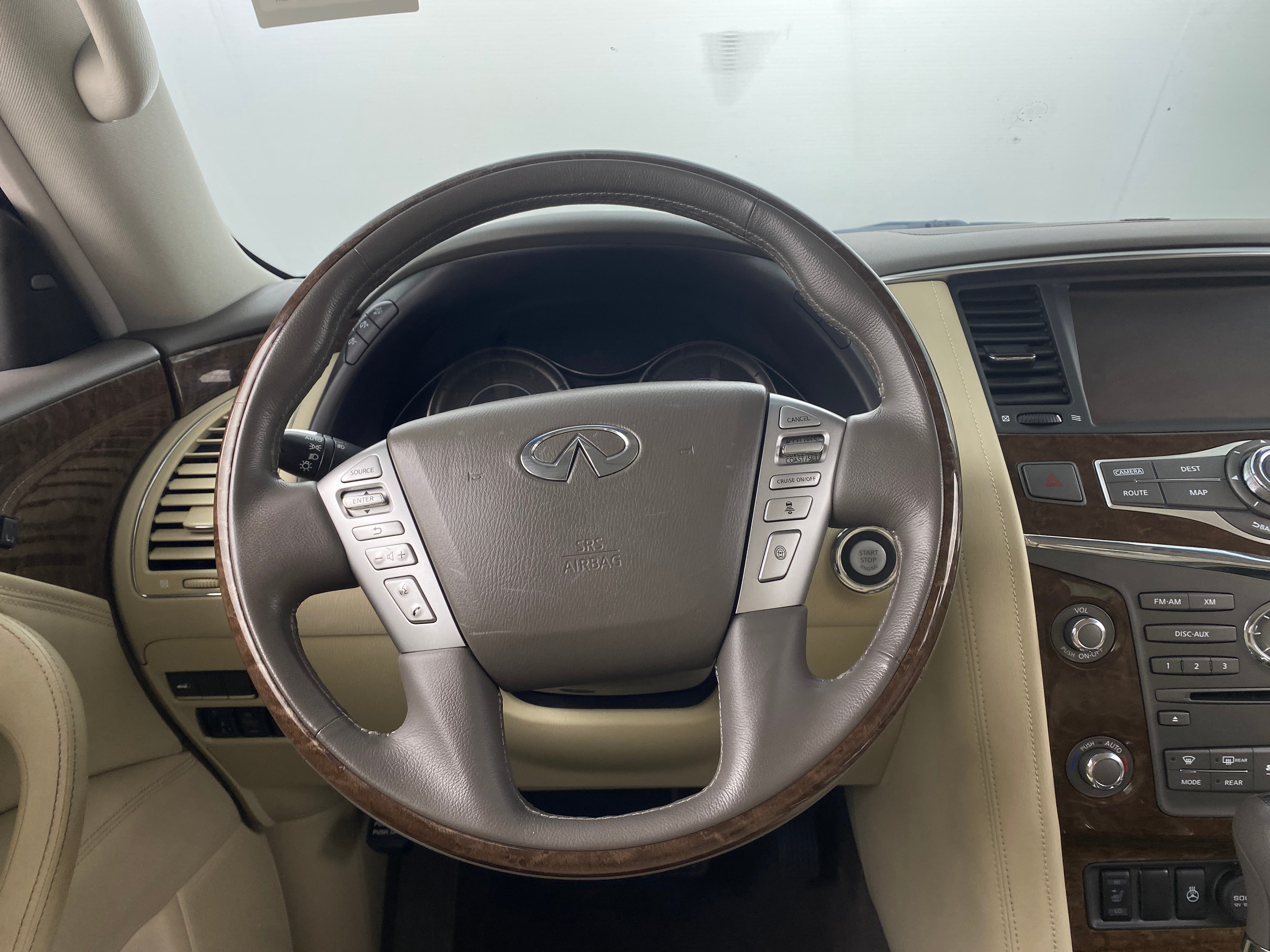 2017 INFINITI QX80 Base 4