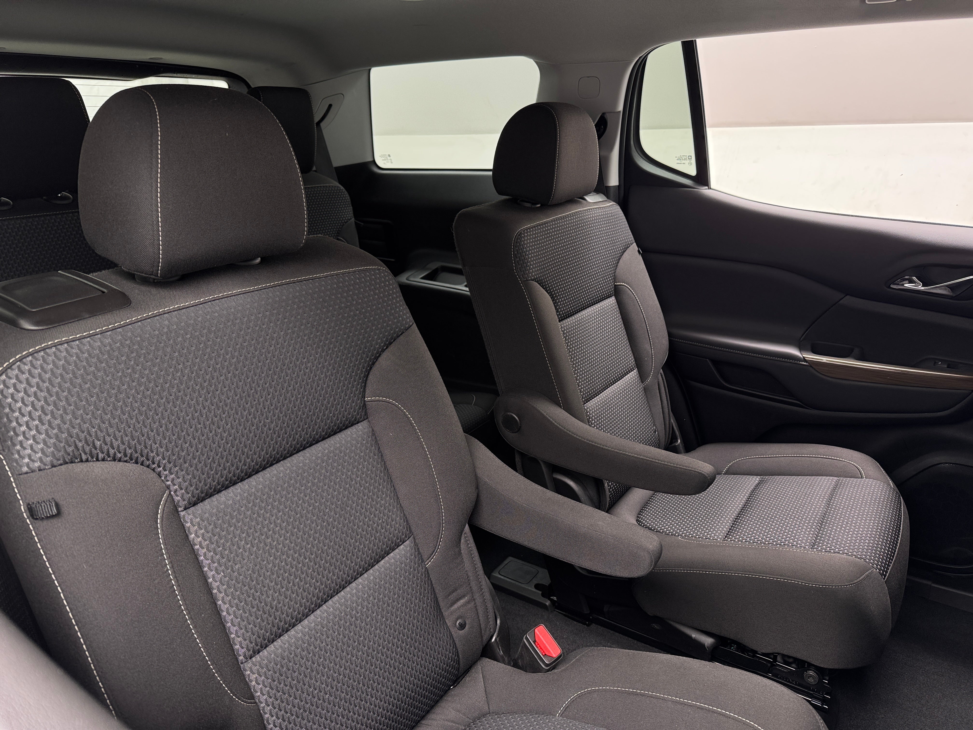 2023 GMC Acadia SLE 6