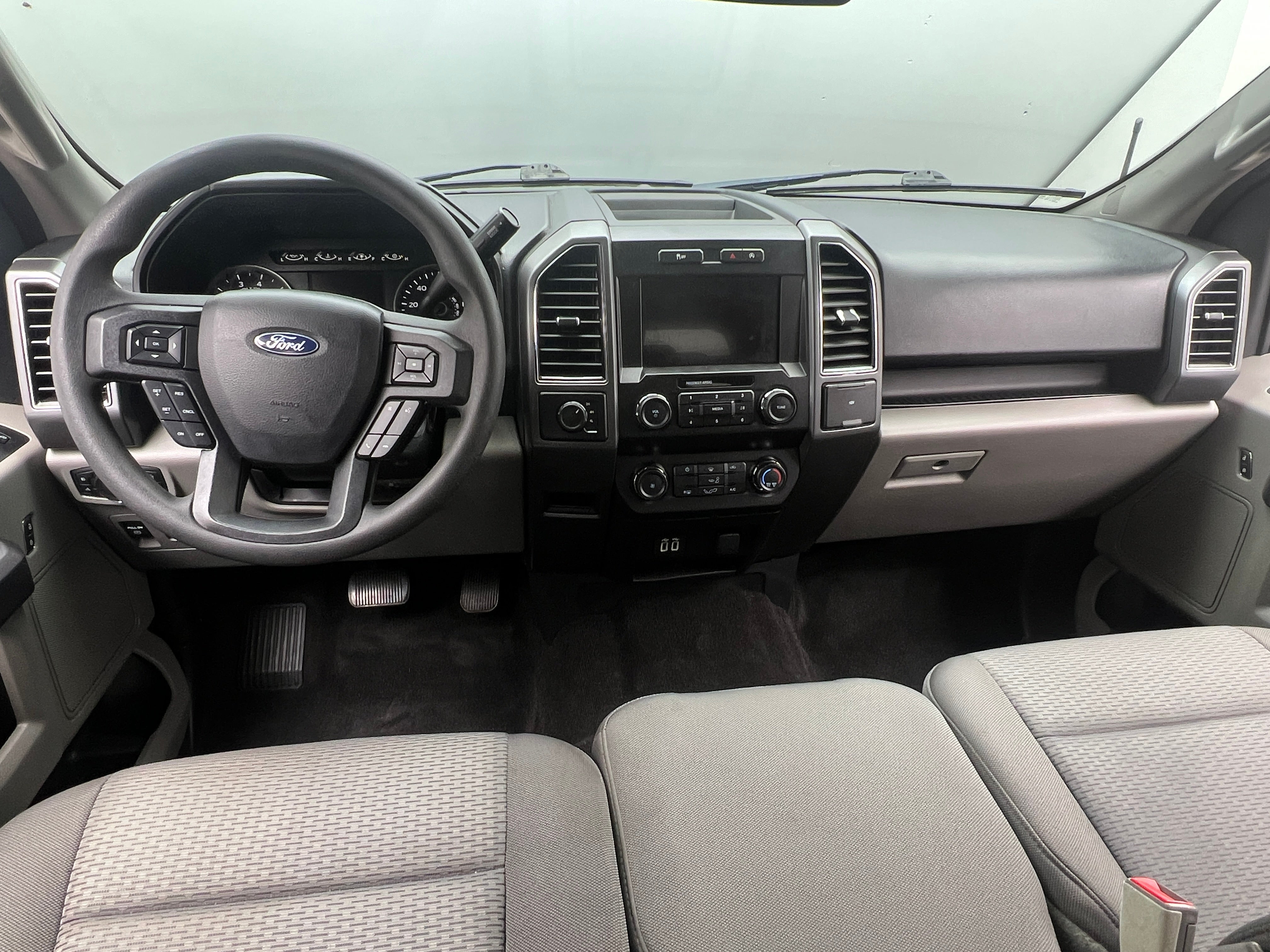 2020 Ford Econoline E-150 3