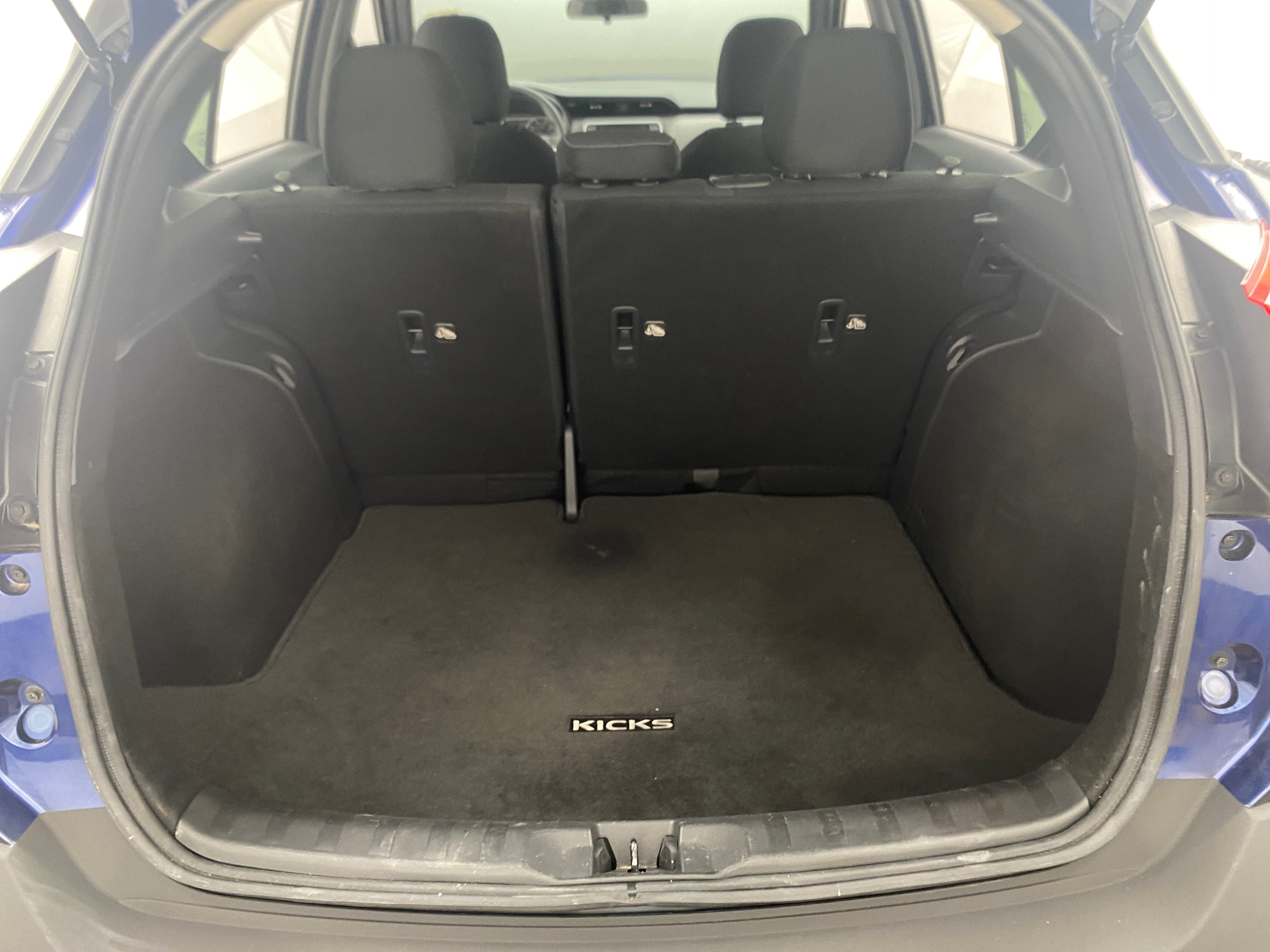 2020 Nissan Kicks SV 7