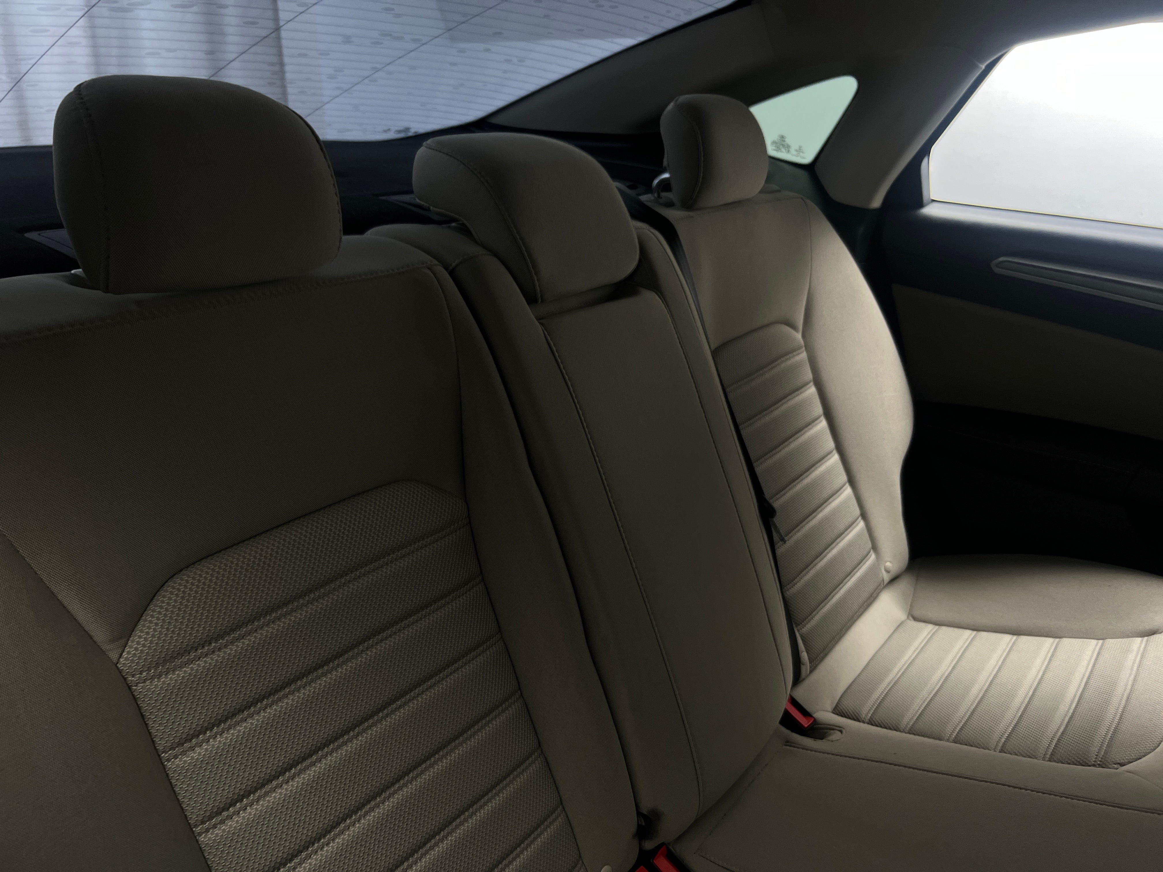 2020 Ford Fusion S 6