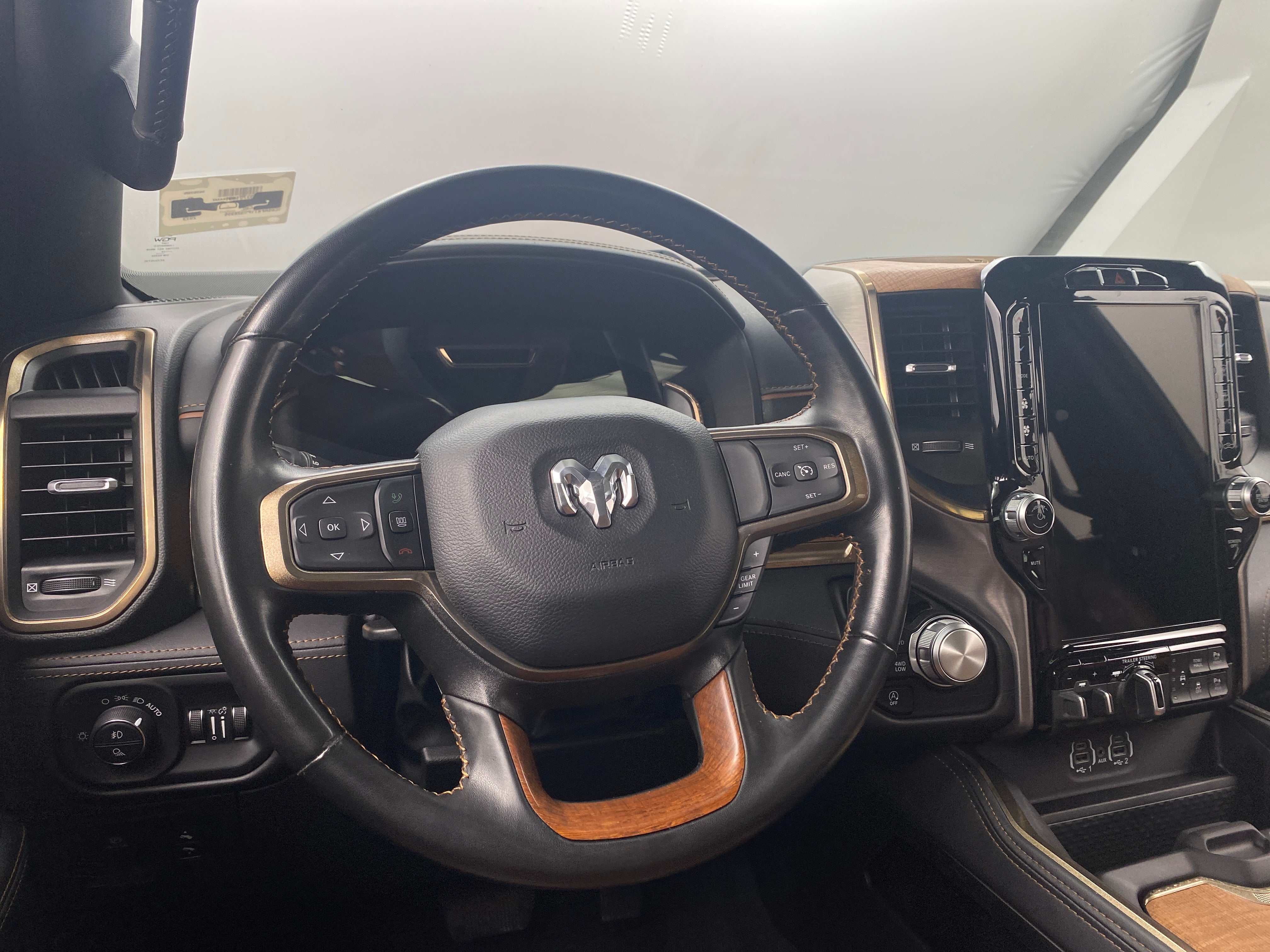 2023 RAM 1500 laramie Longhorn 4