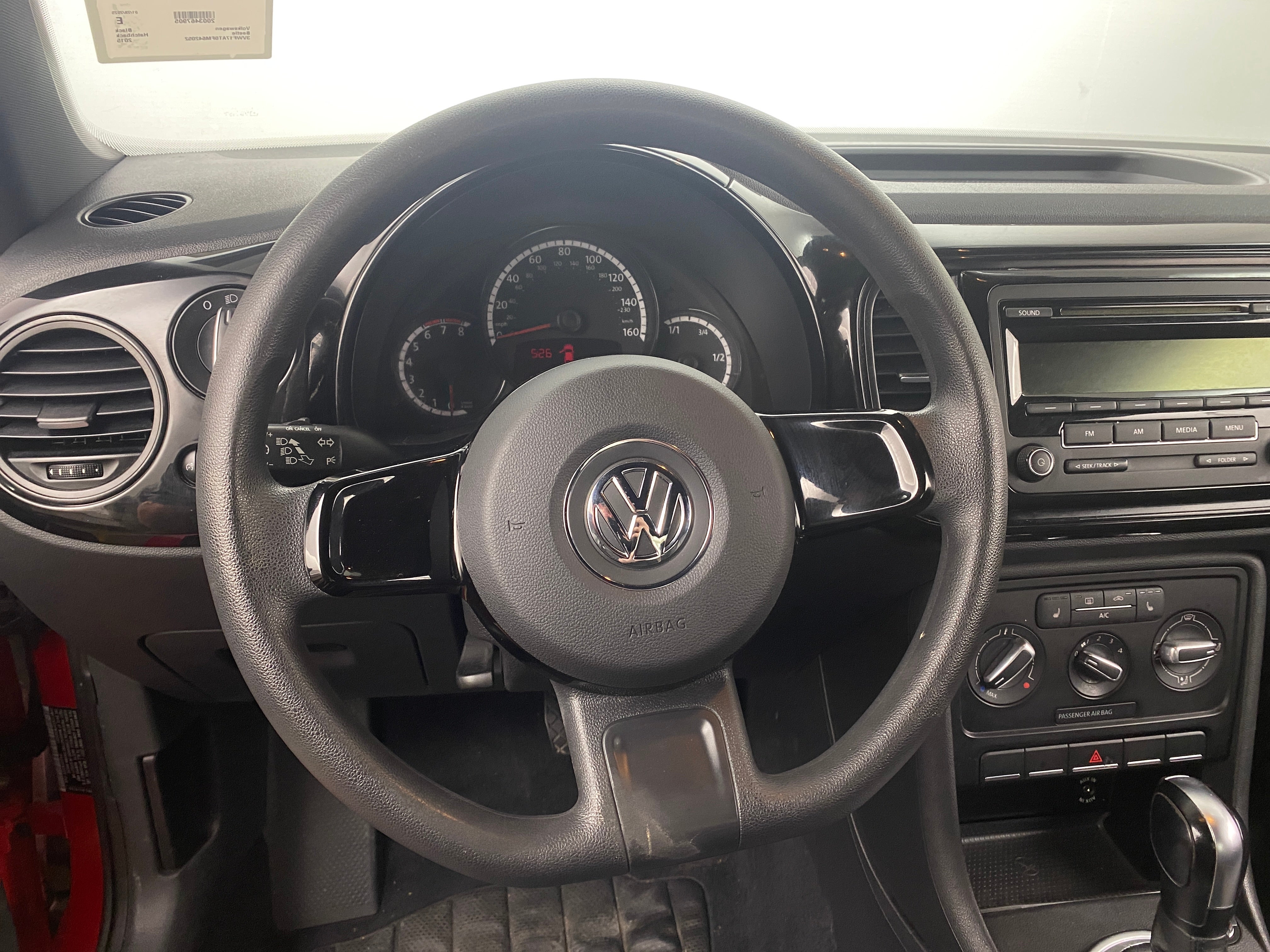 2015 Volkswagen Beetle  3