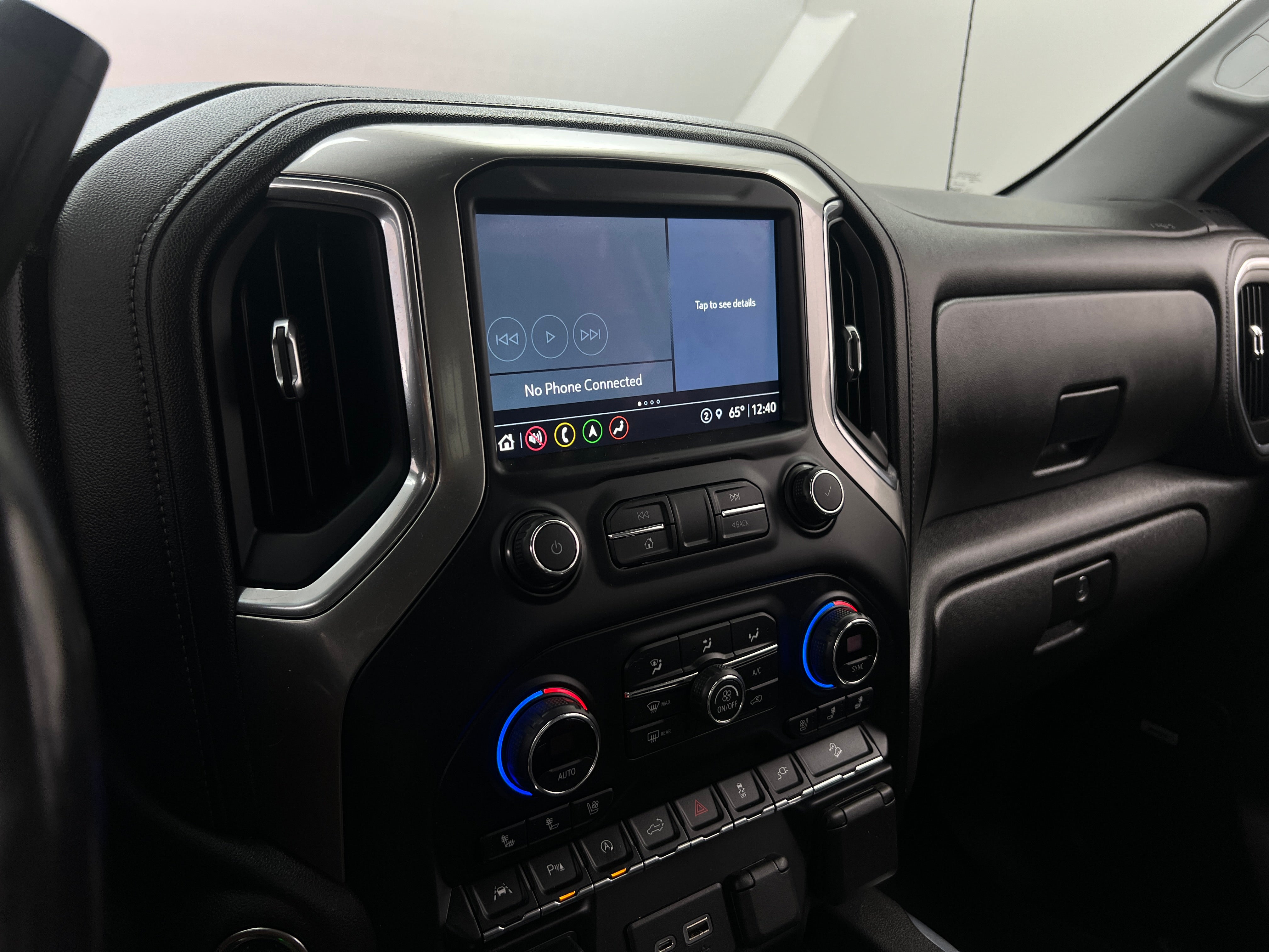 2021 Chevrolet Silverado 1500 LTZ 3