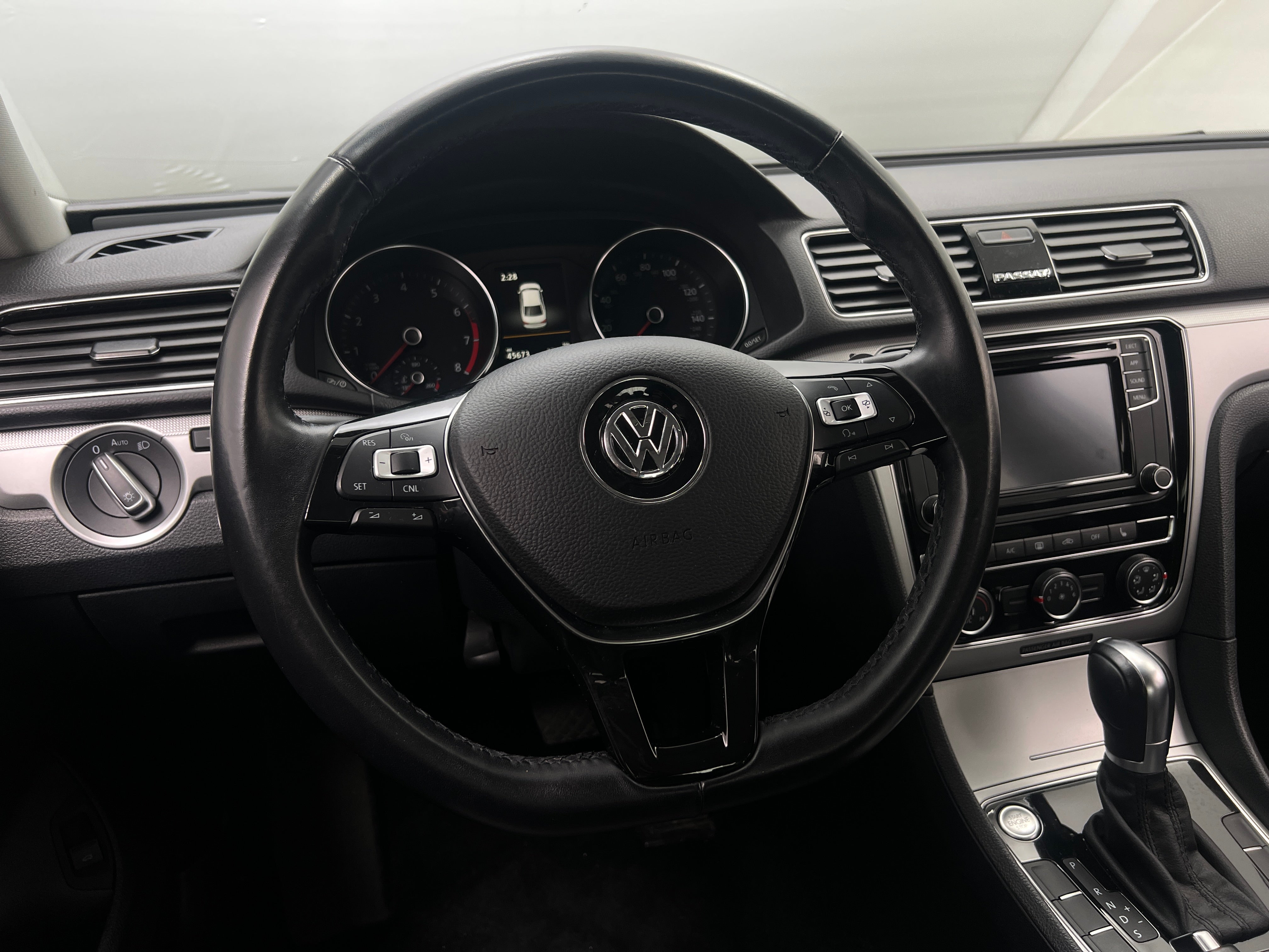 2019 Volkswagen Passat Wolfsburg Edition 4