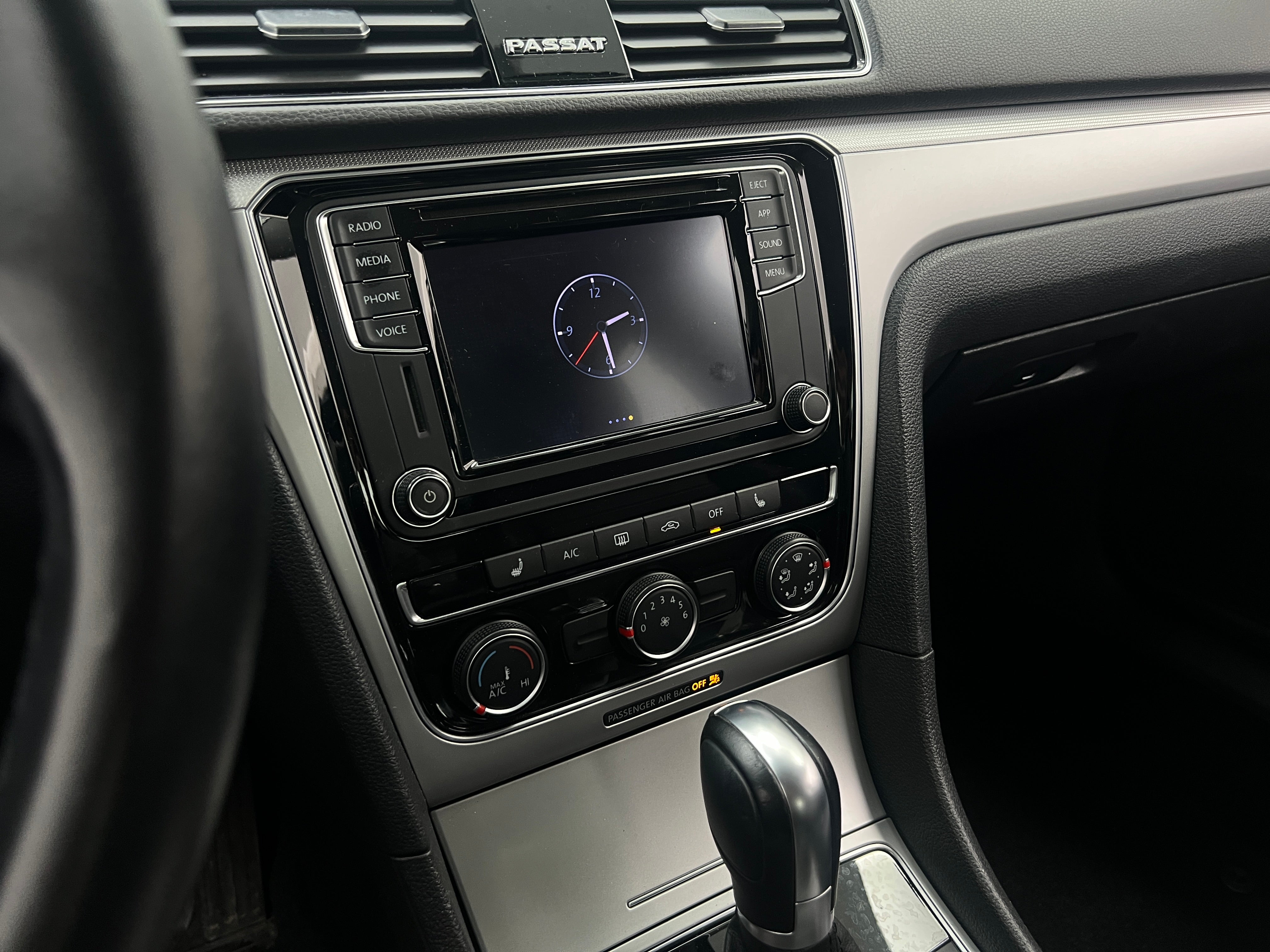 2019 Volkswagen Passat Wolfsburg Edition 3