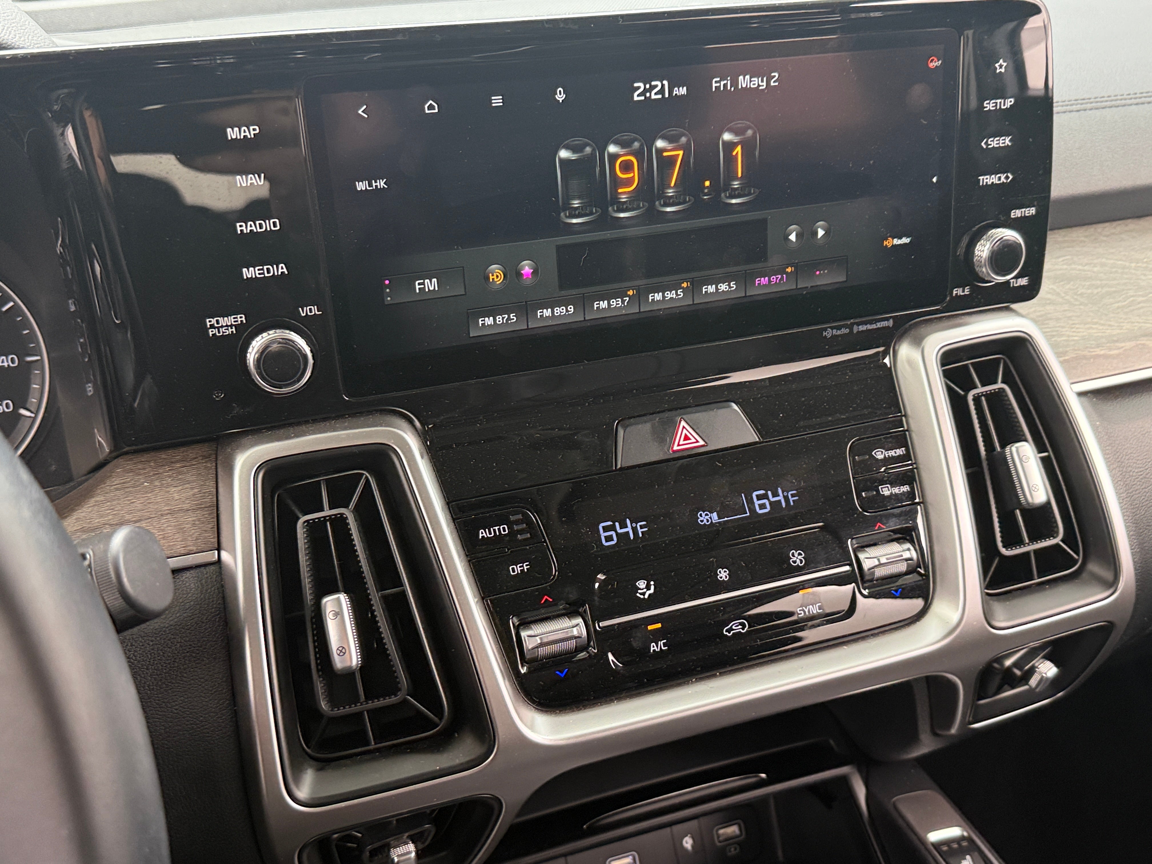 2021 Kia Sorento EX 4