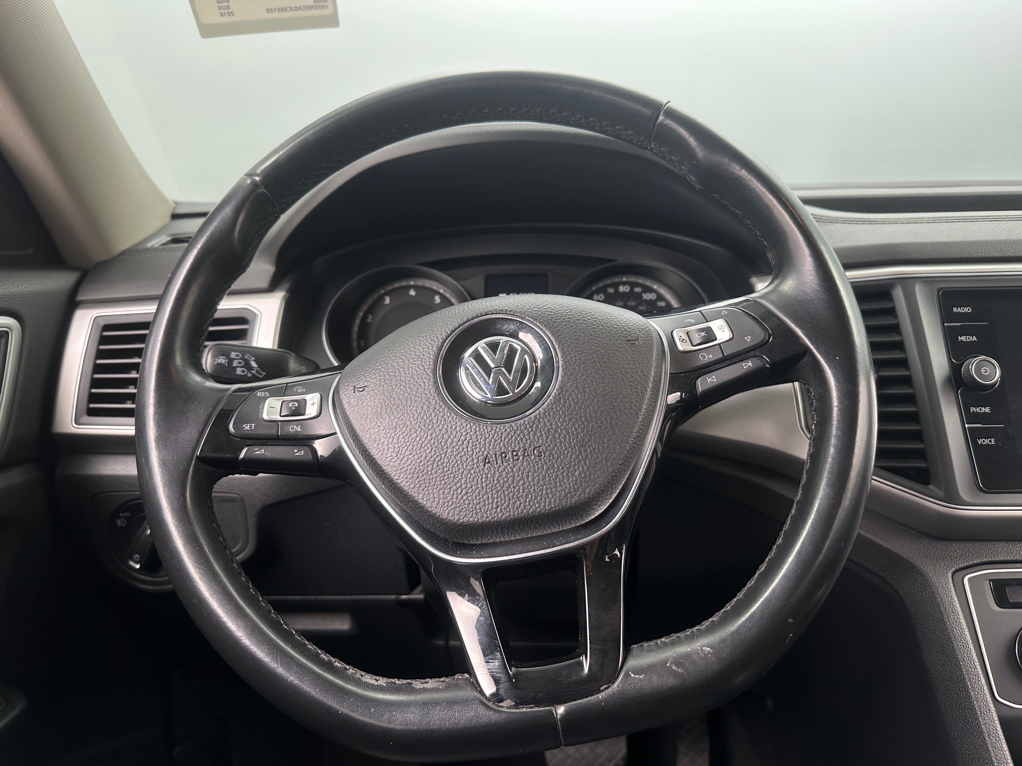 2018 Volkswagen Atlas SE 4