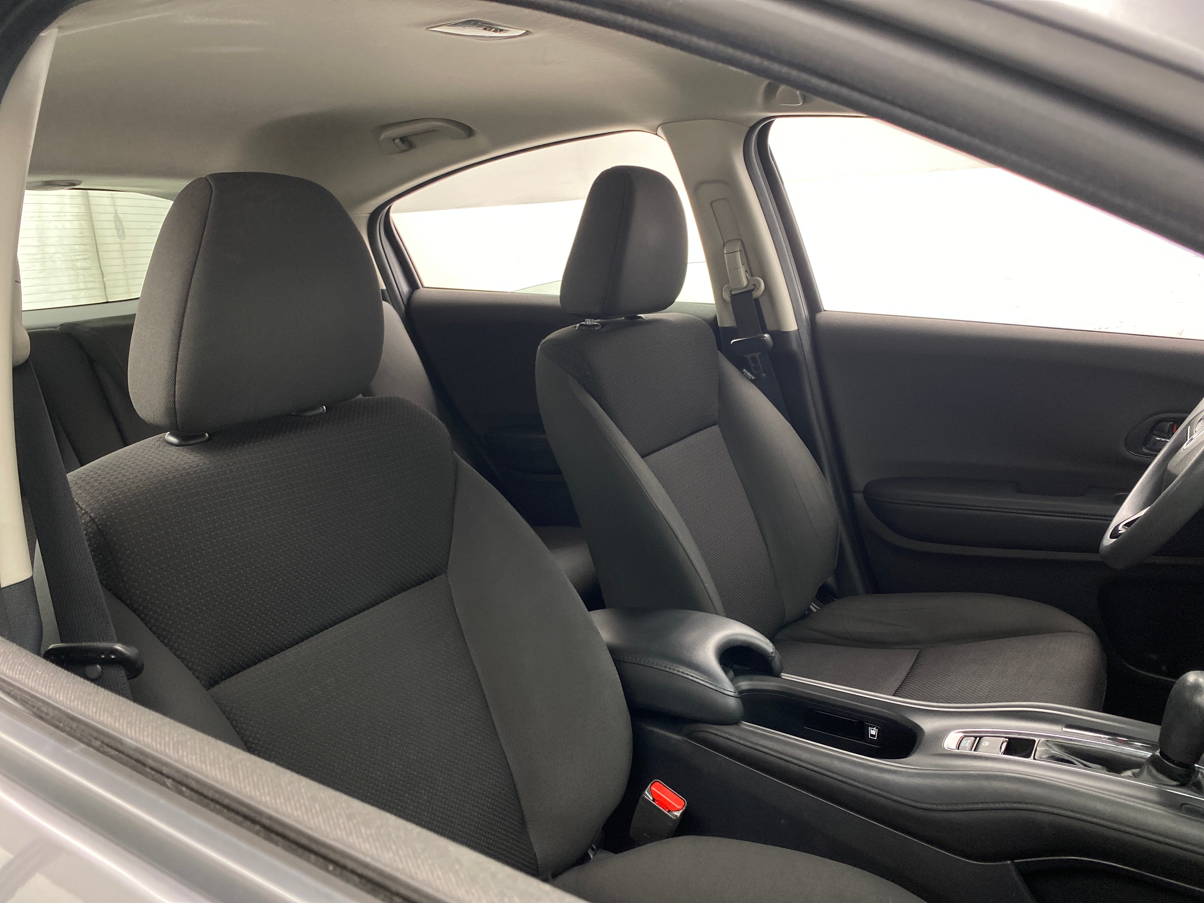 2019 Honda HR-V LX 2