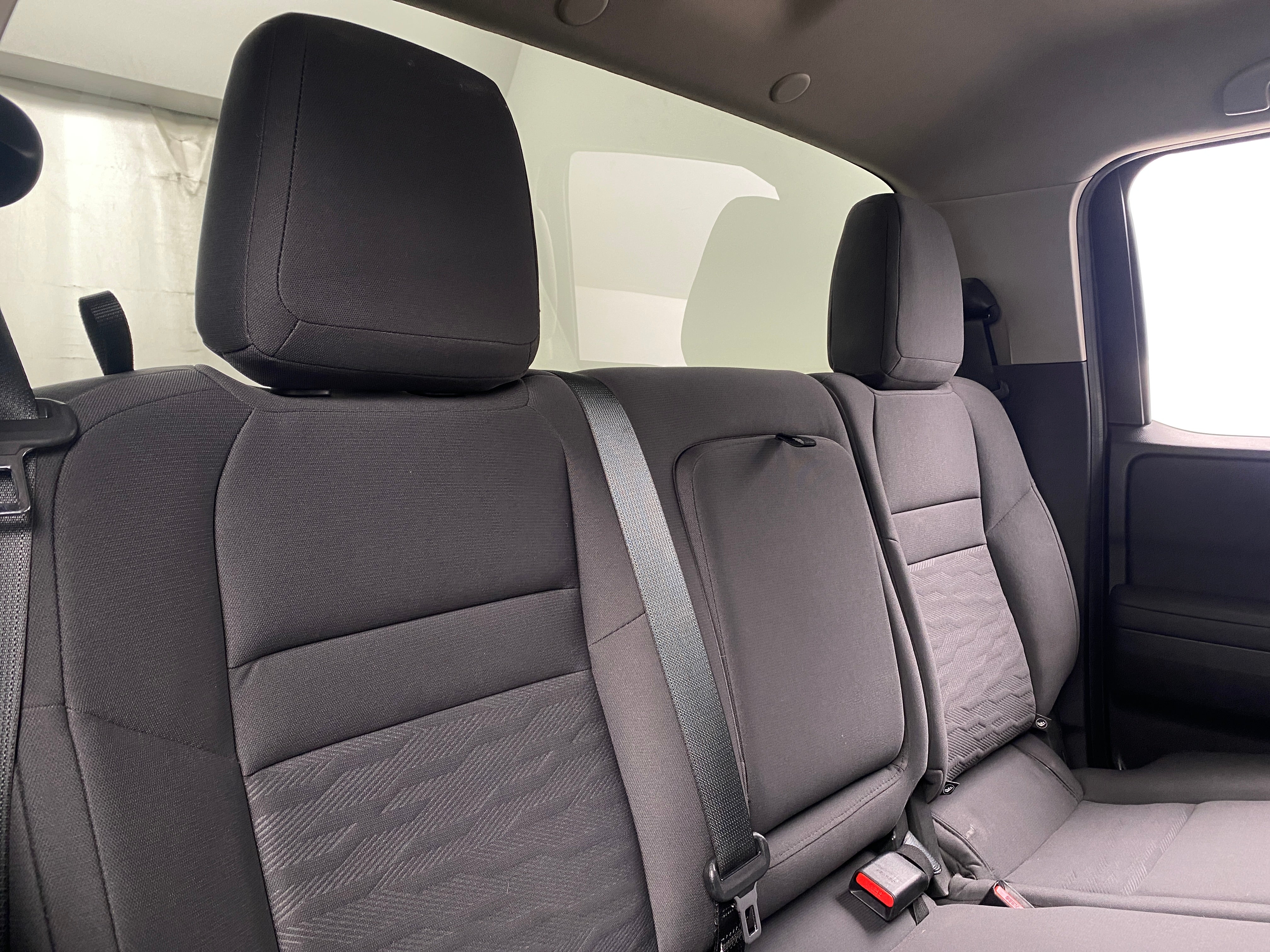 2022 Nissan Frontier S/C 6