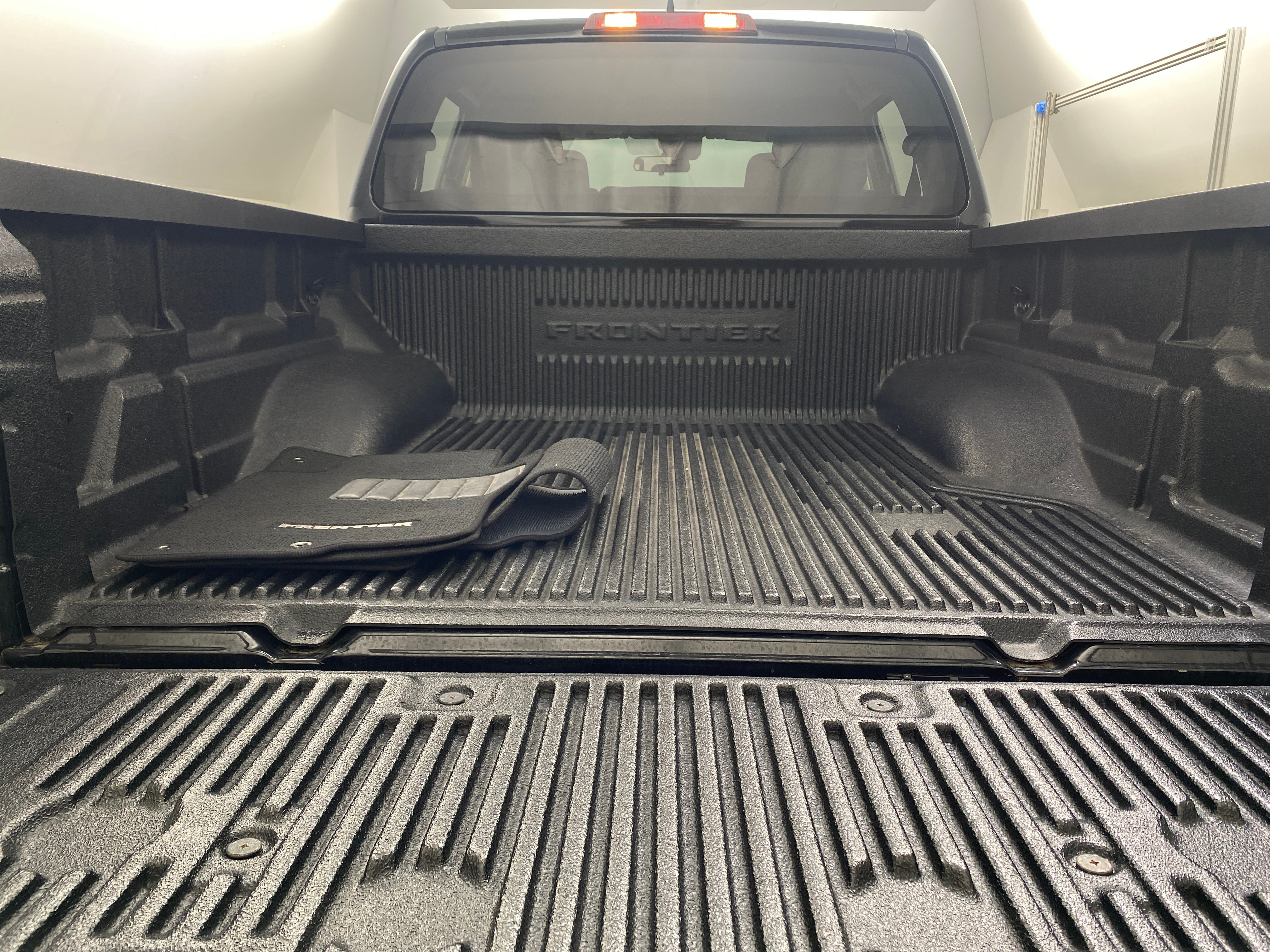 2022 Nissan Frontier S/C 7