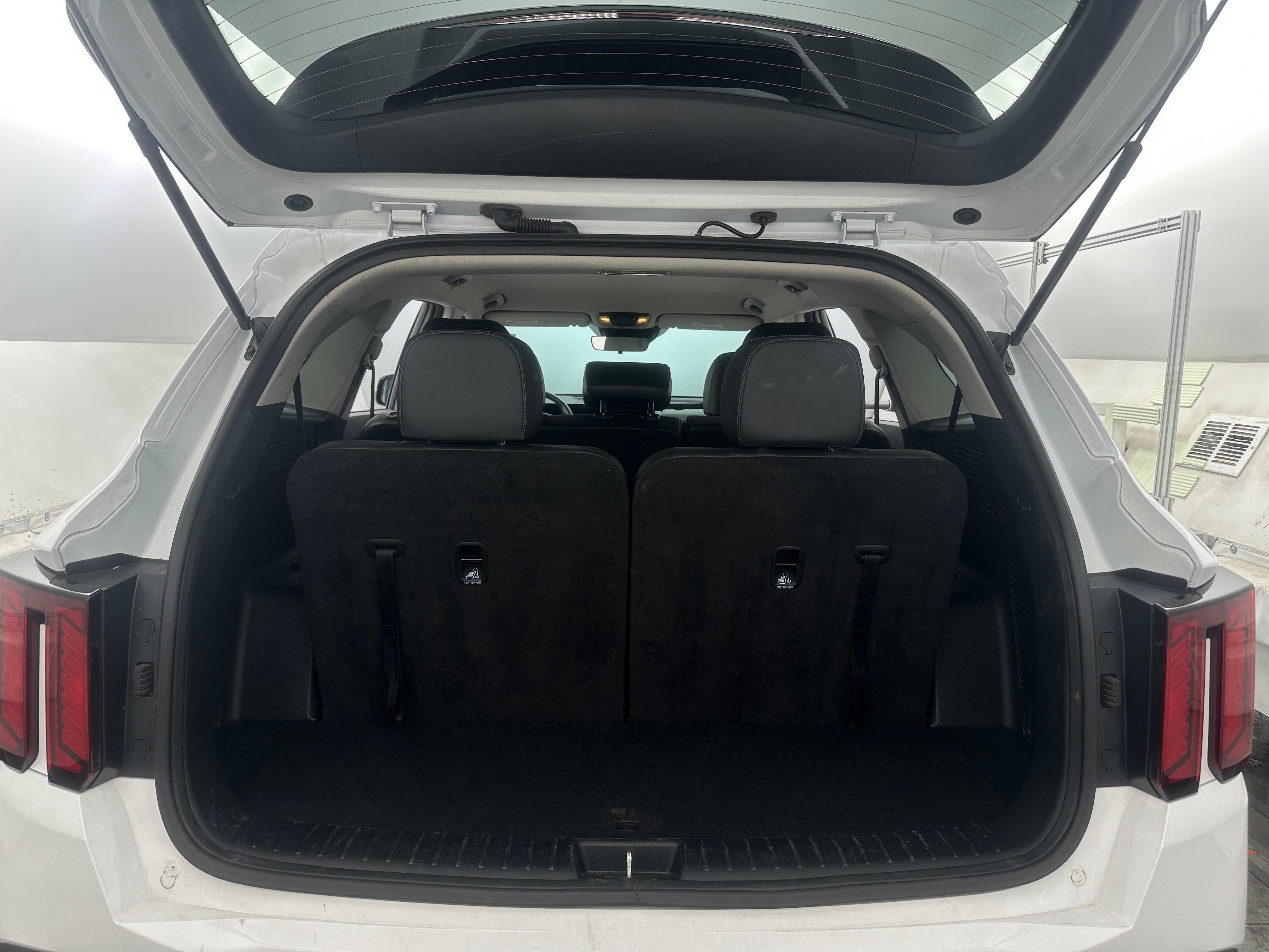 2024 Kia Sorento S 6