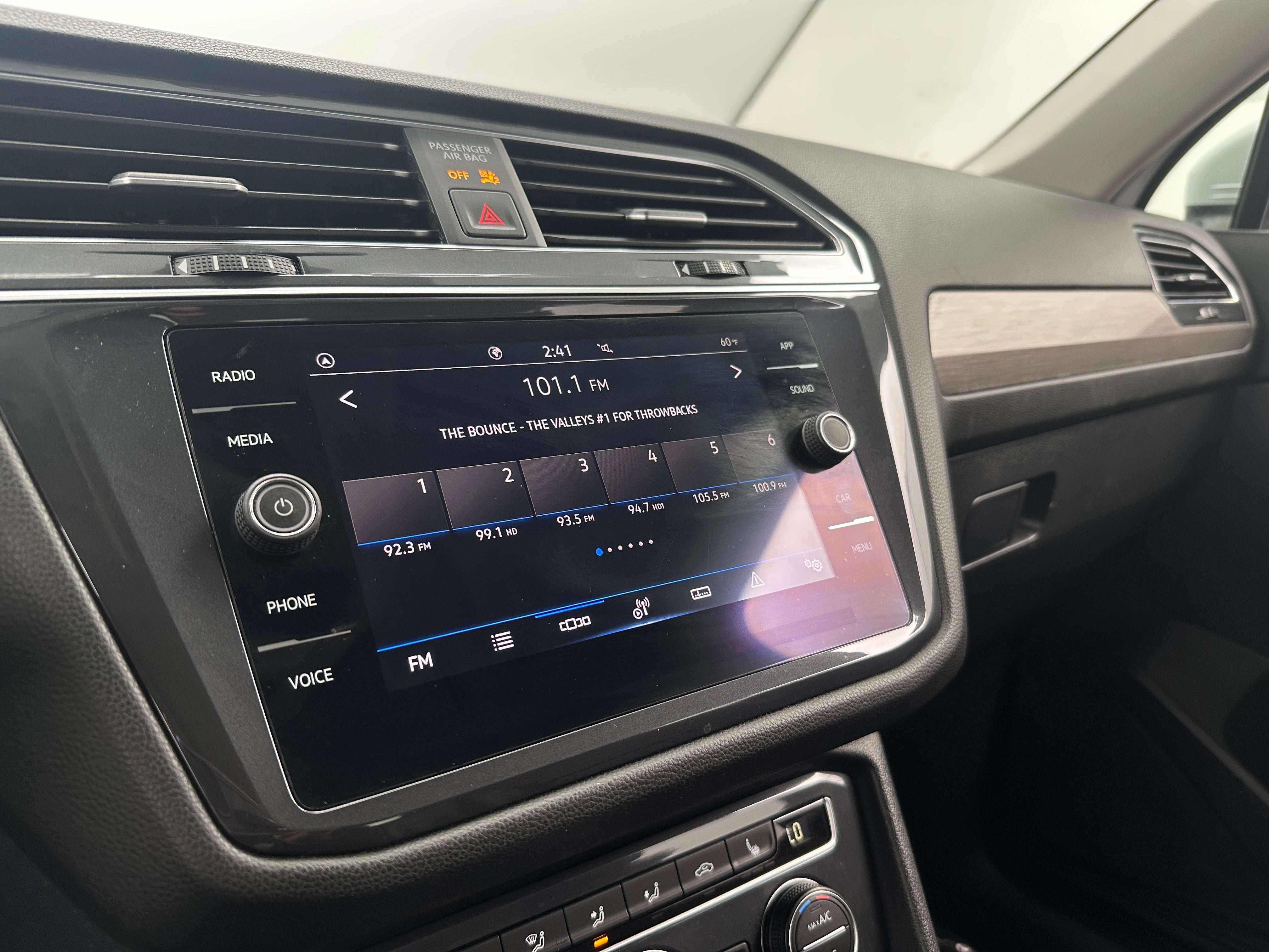 2021 Volkswagen Tiguan SE 3