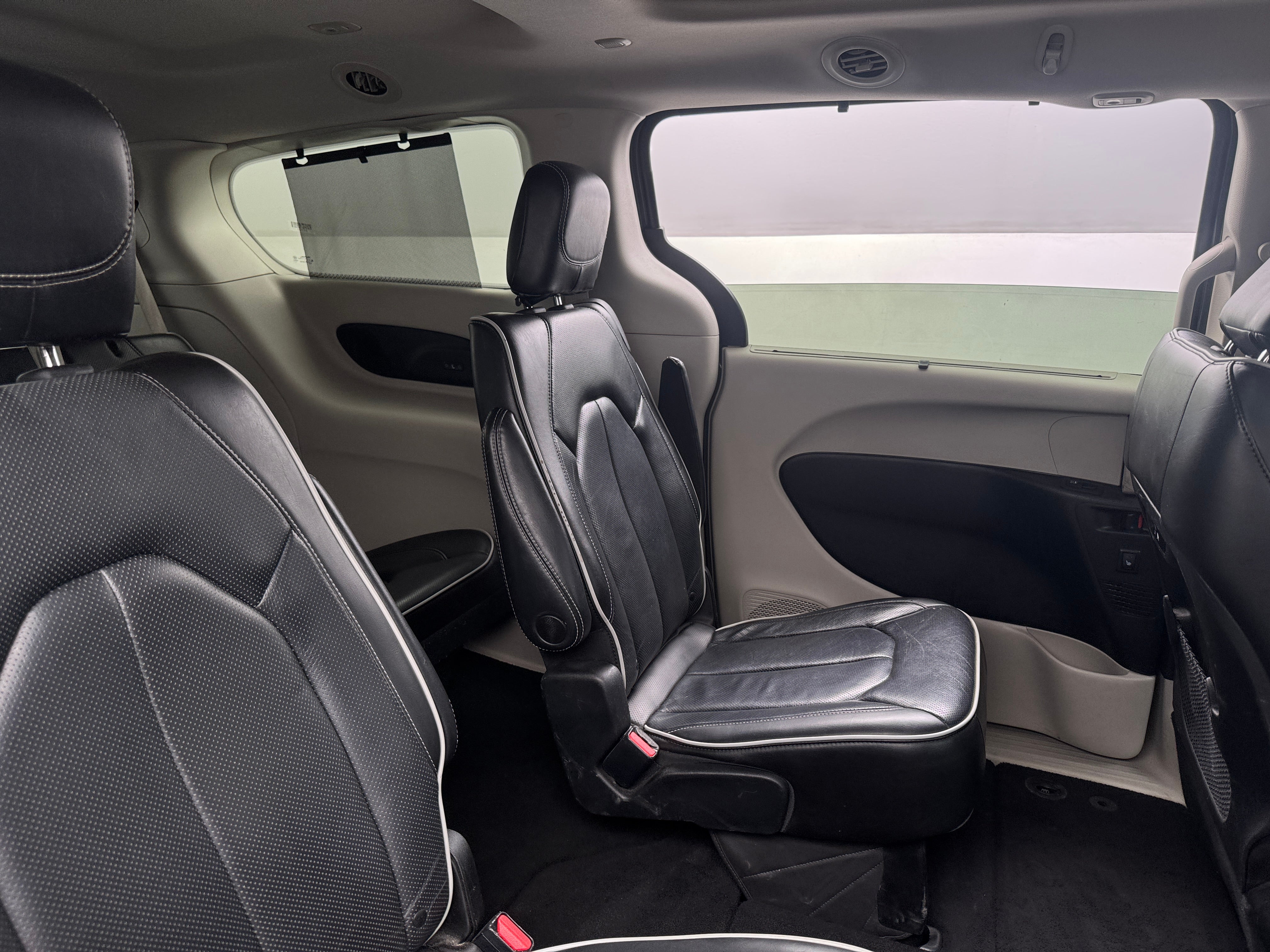 2022 Chrysler Pacifica Limited 4