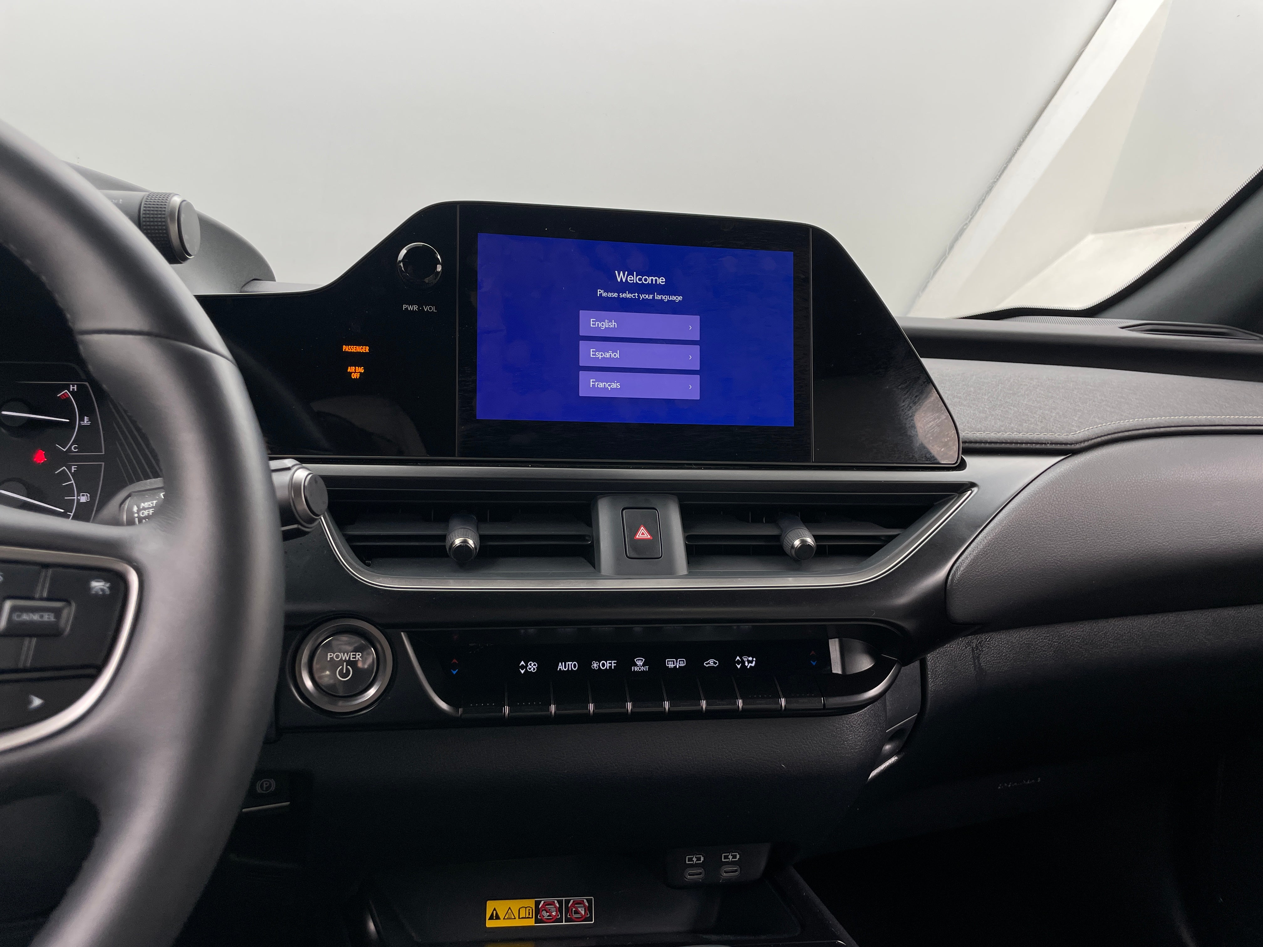 2024 Lexus UX 250h 3