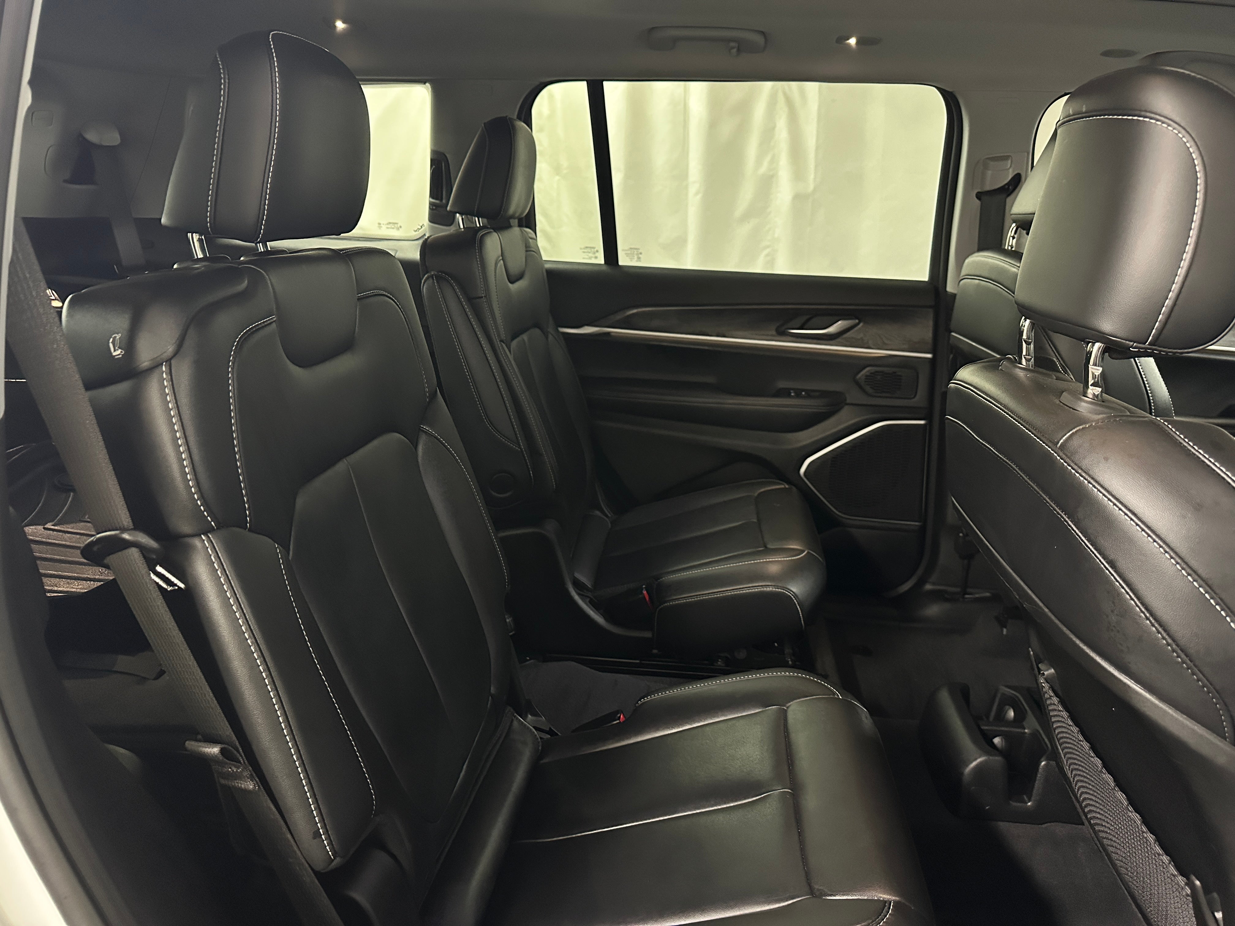 2022 Jeep Grand Cherokee L Limited Edition 5
