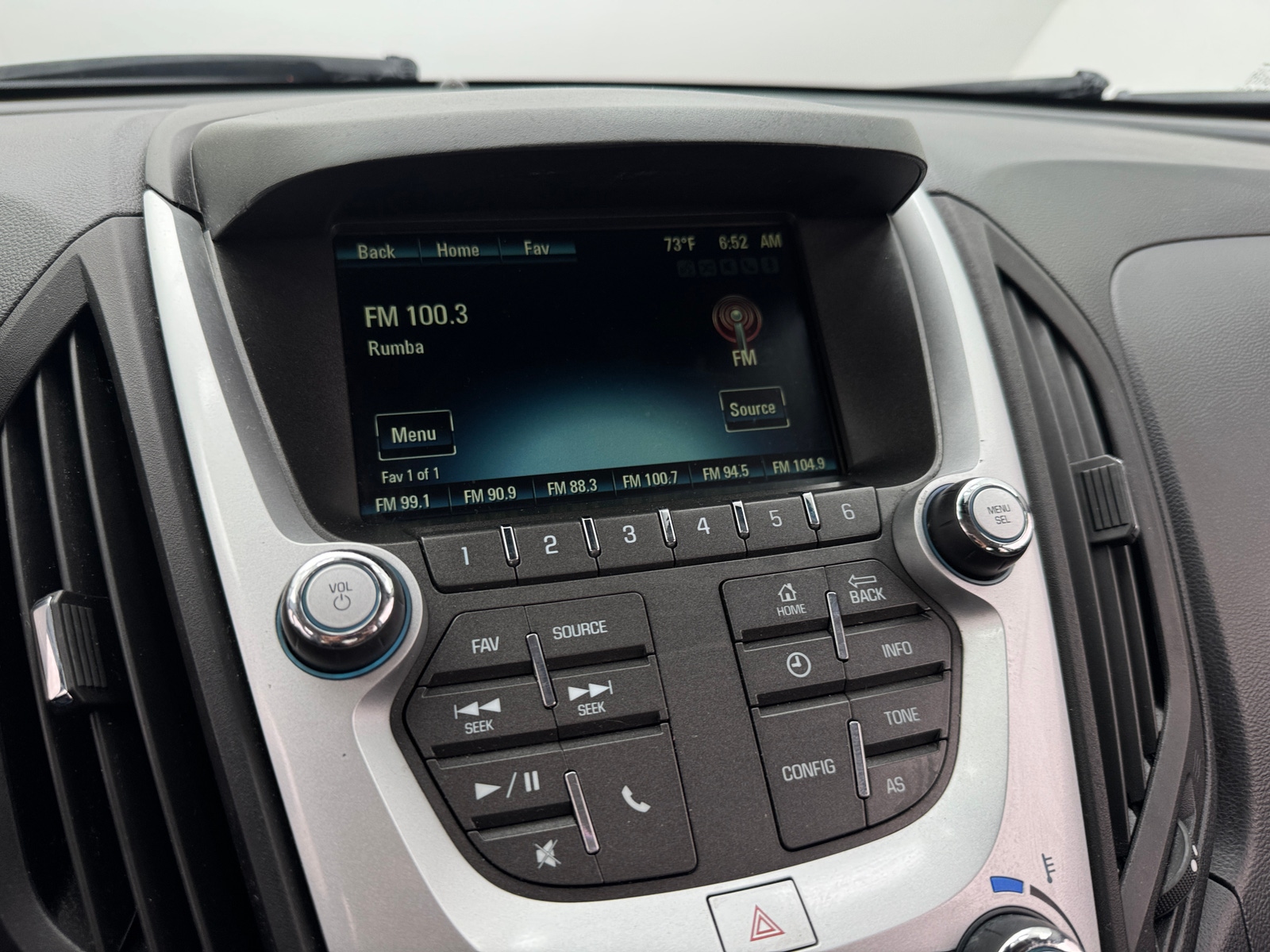 Thumbnail: 2017 Chevrolet Equinox - 4