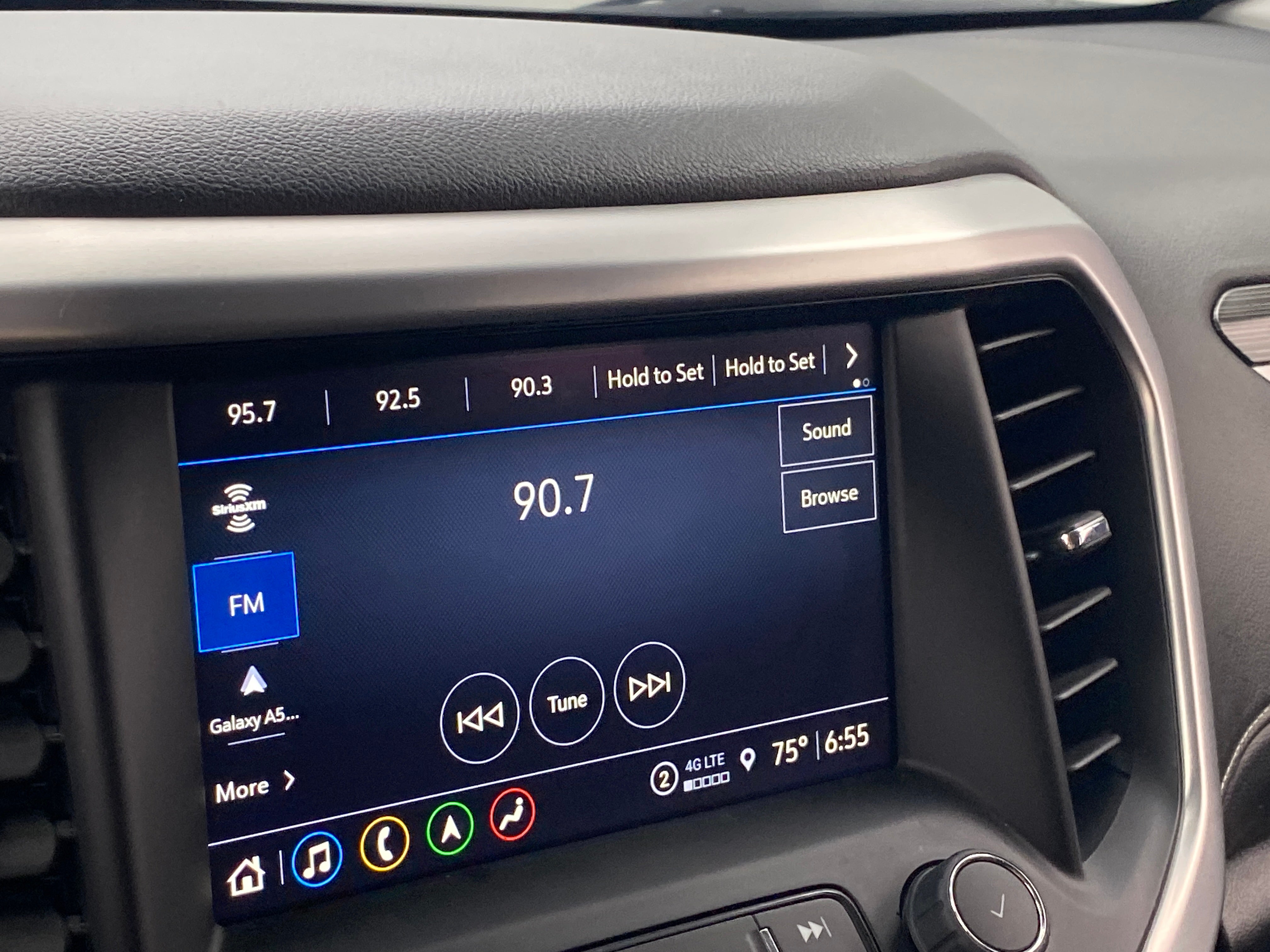 2023 GMC Acadia SLT 3