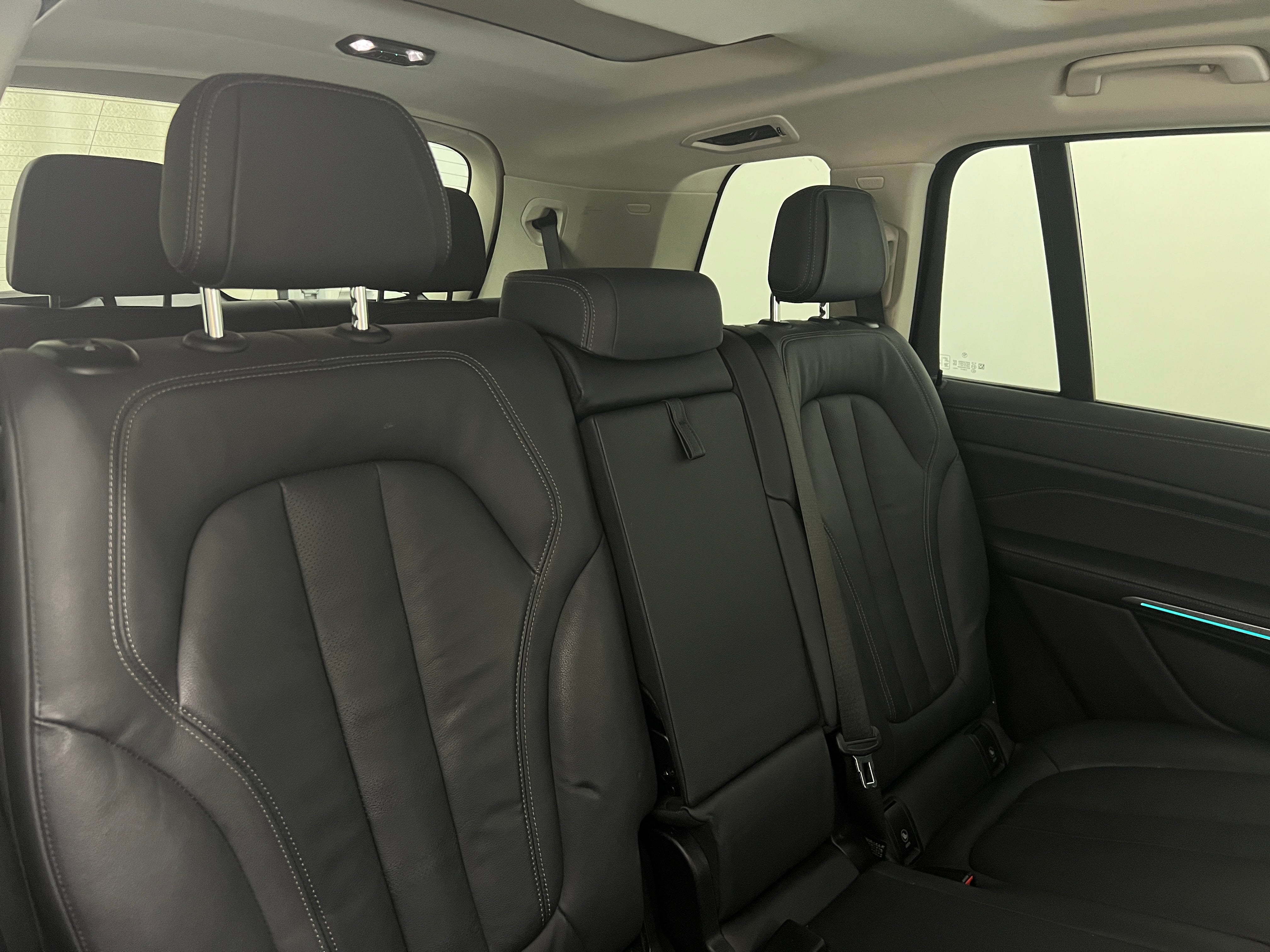 2022 BMW X7 xDrive40i 5