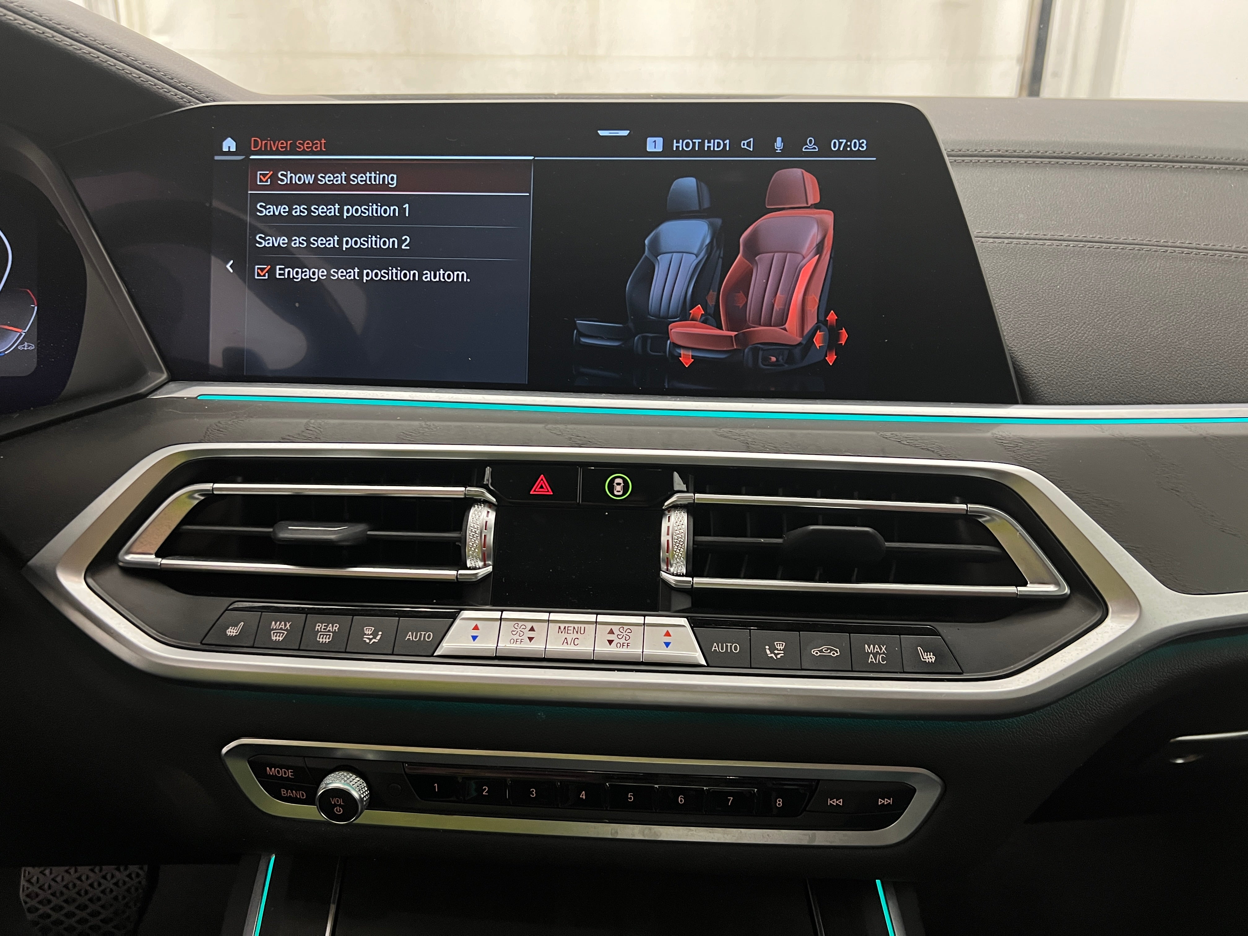 2022 BMW X7 xDrive40i 3