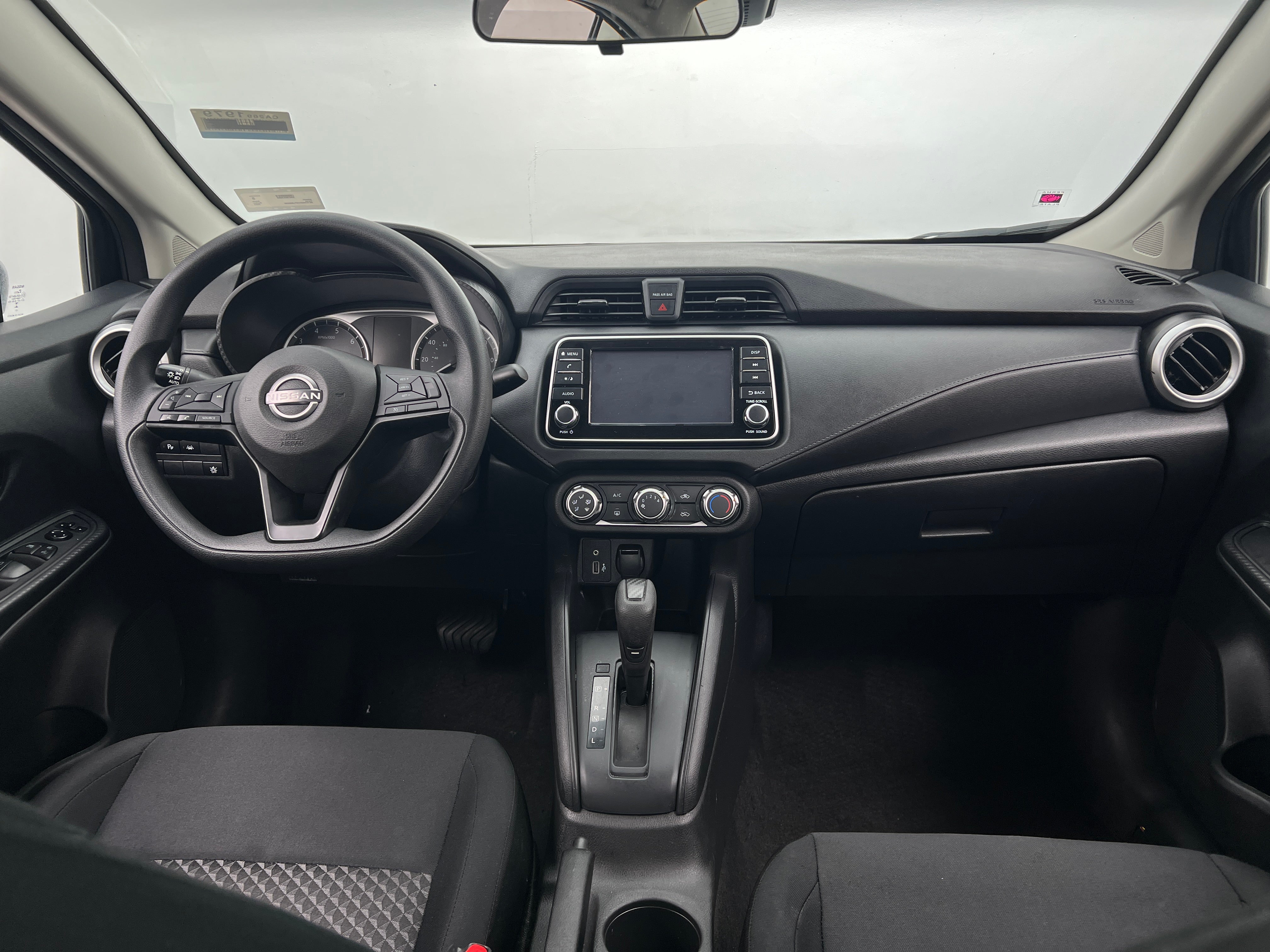2023 Nissan Versa S 3