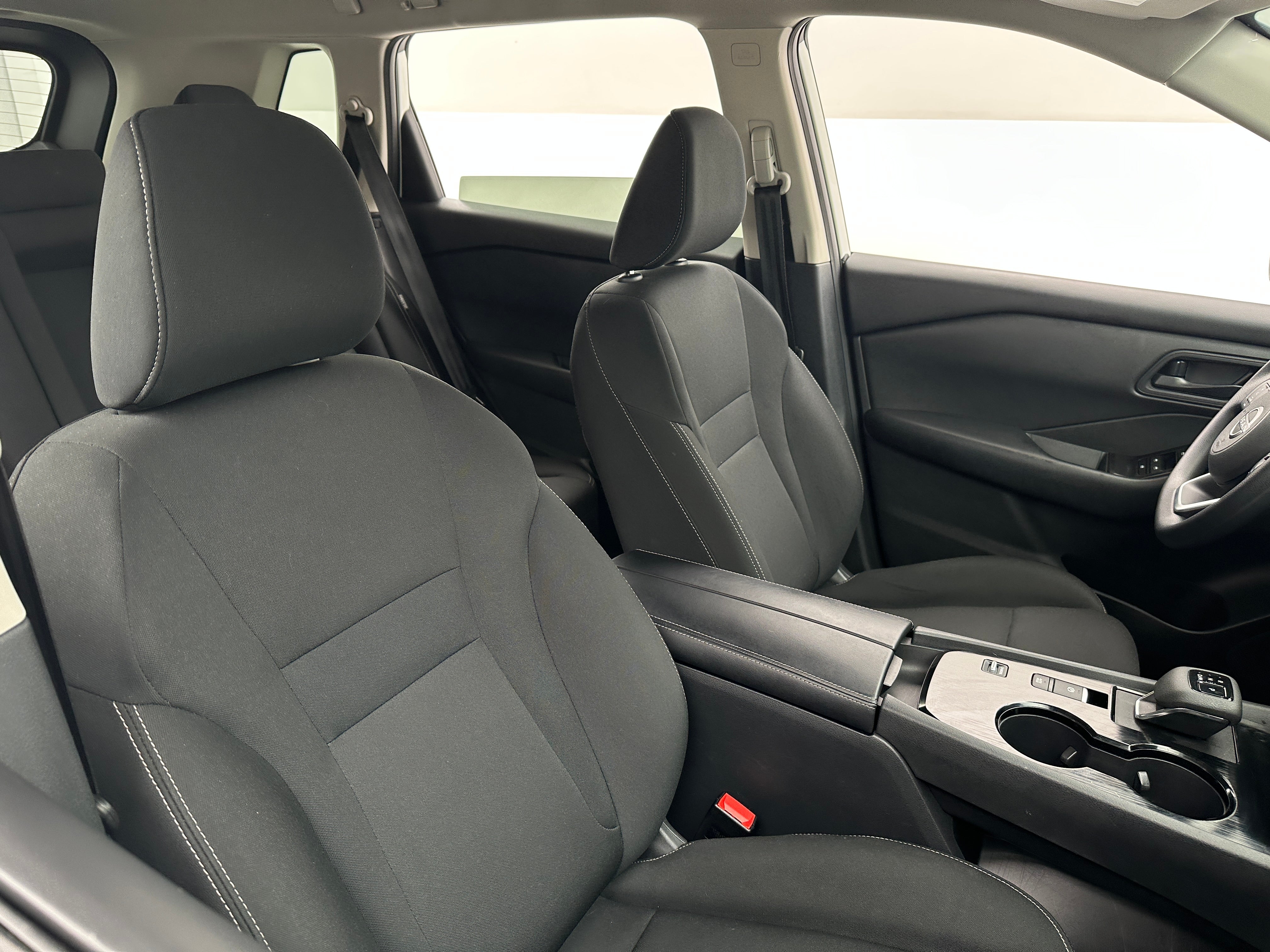 2024 Nissan Rogue S 2
