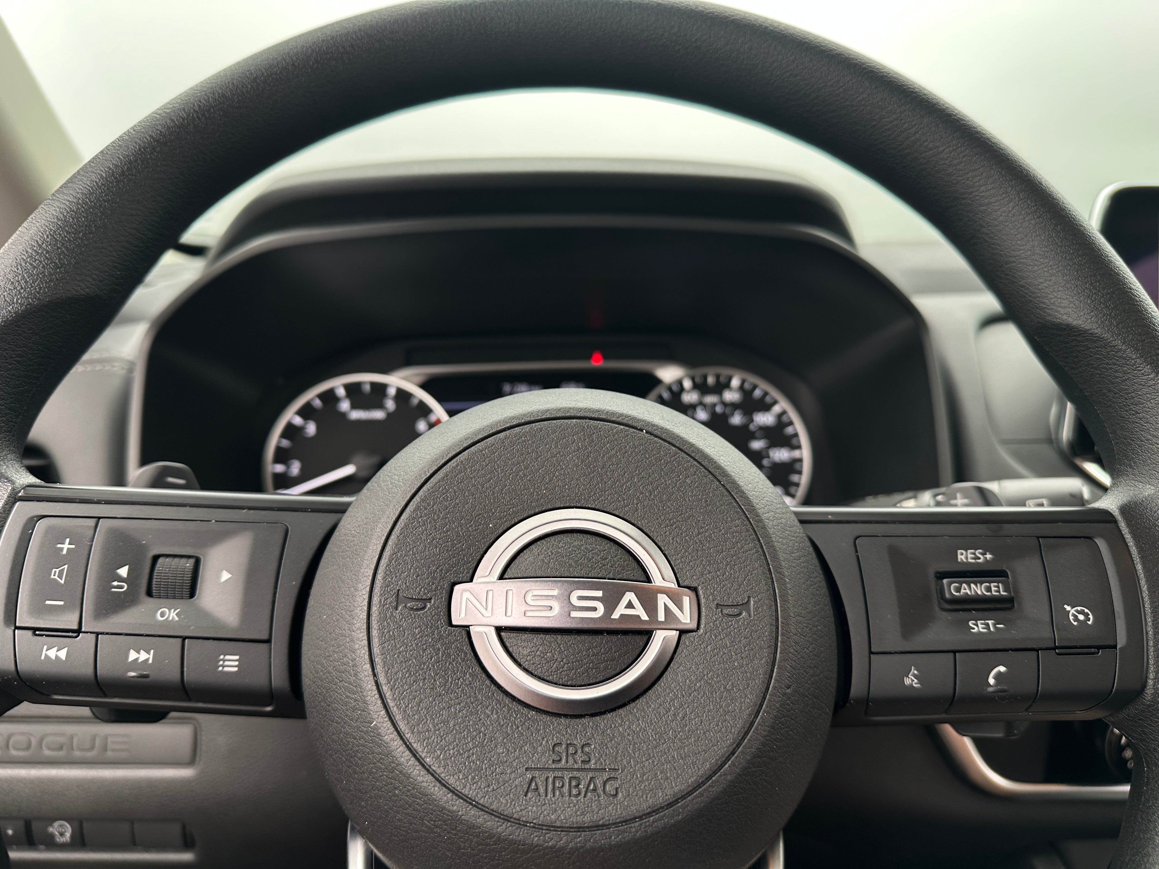 2024 Nissan Rogue S 5