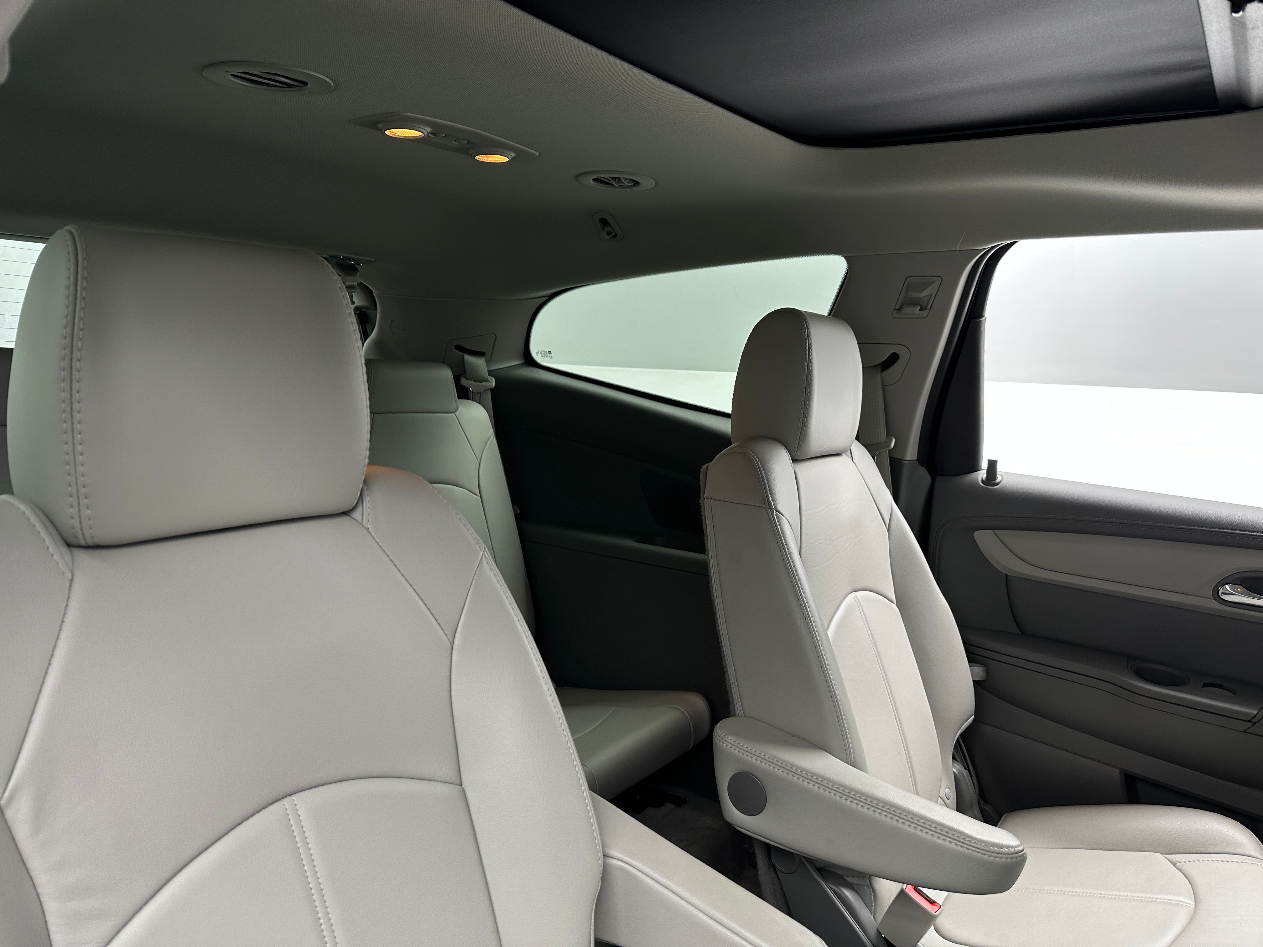 2017 Chevrolet Traverse LT 5